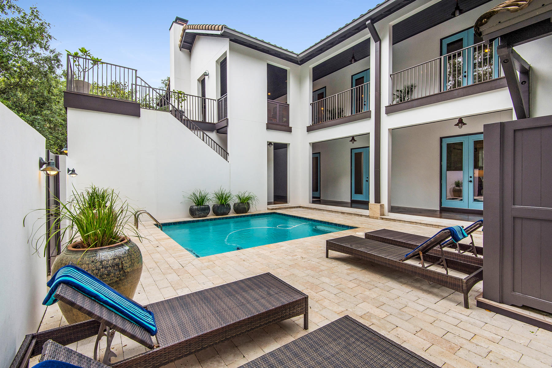 BOTANY BAYOU - Residential