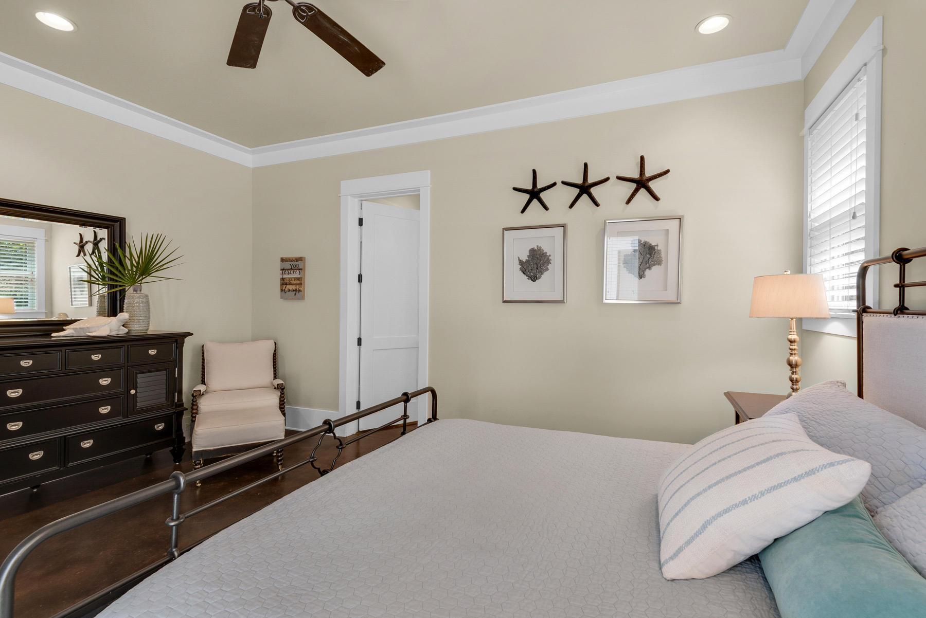 BOTANY BAYOU - Residential