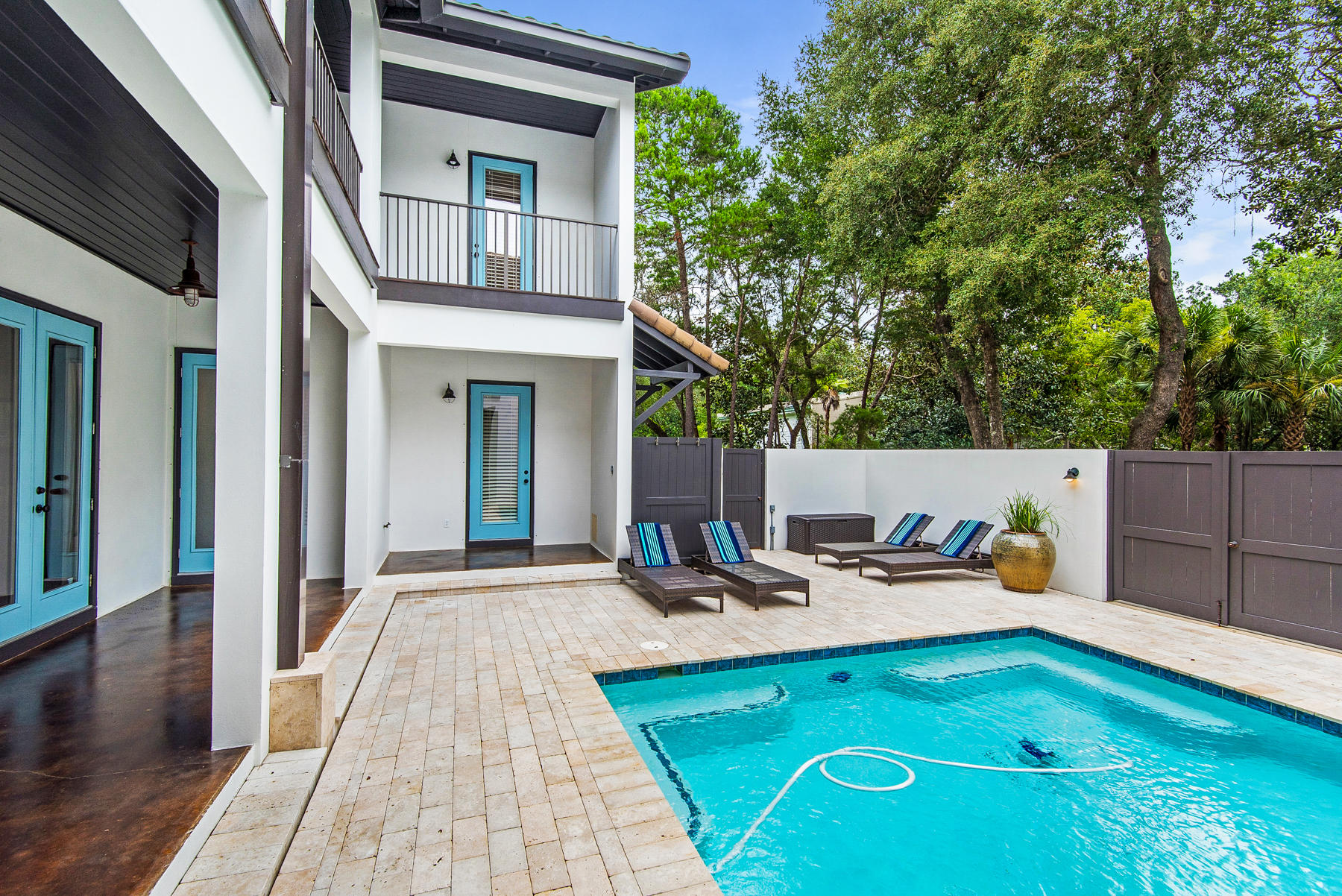 BOTANY BAYOU - Residential