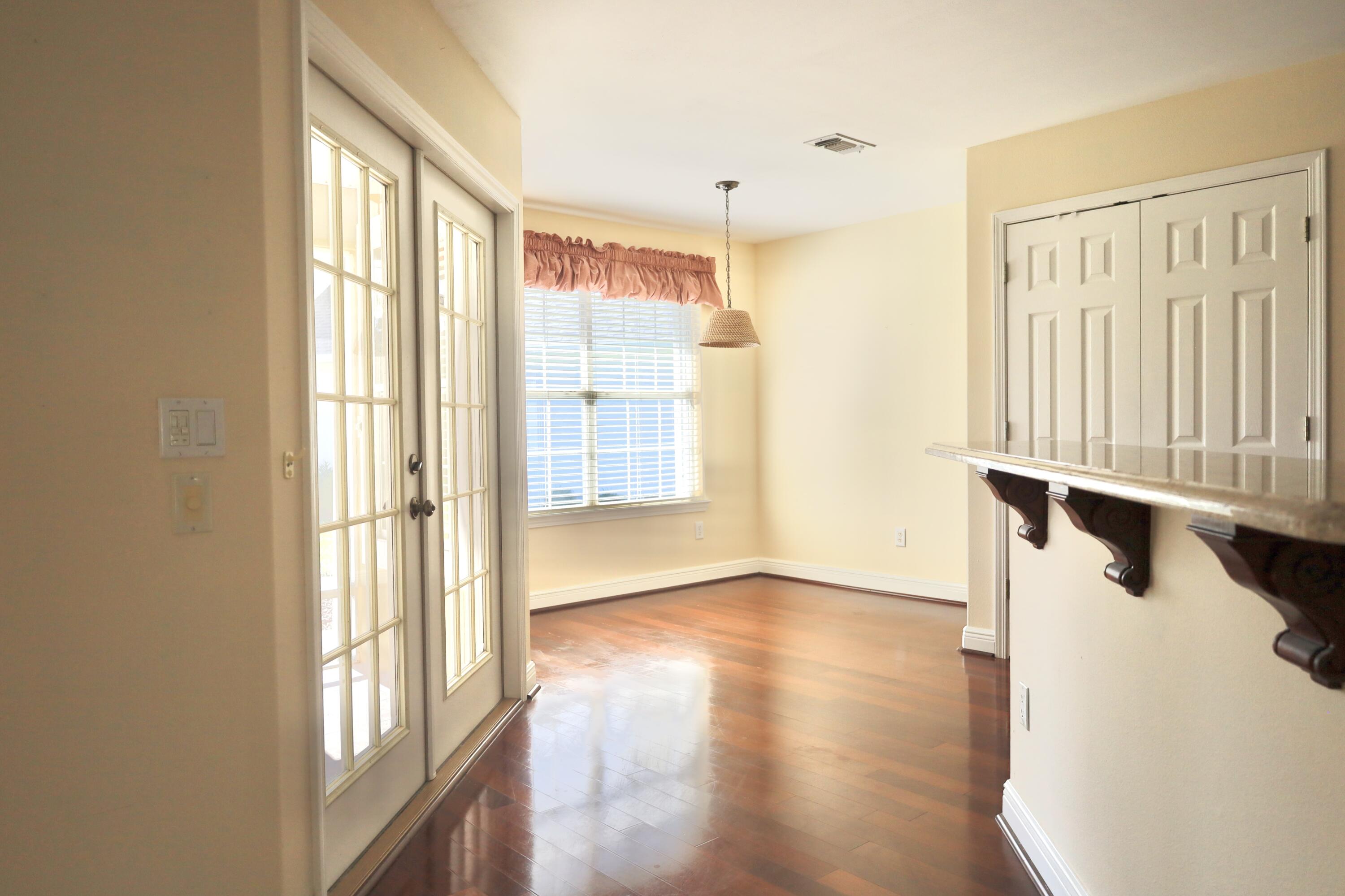 EMERALD LAKES PH 1 - Residential