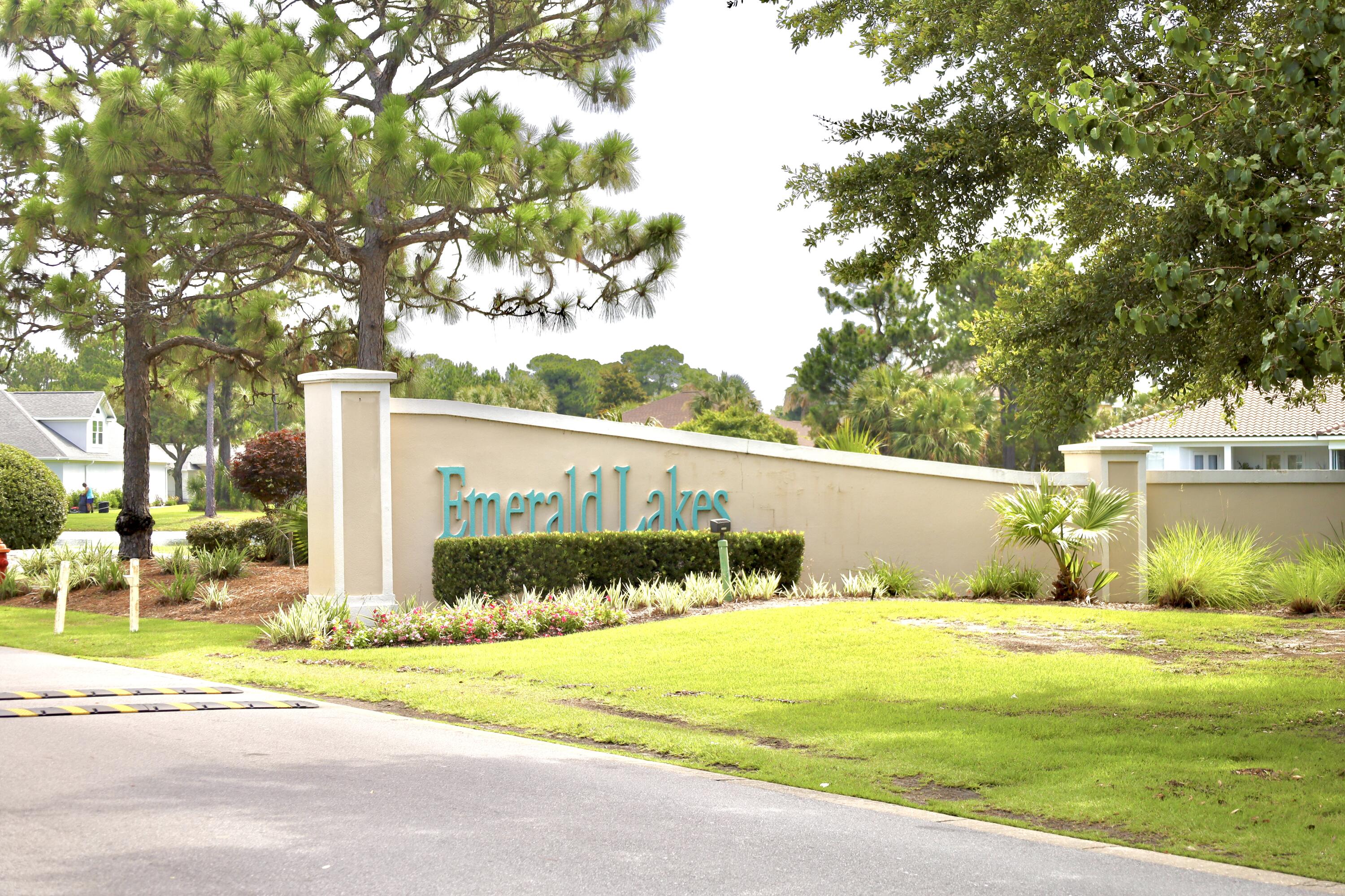 EMERALD LAKES PH 1 - Residential