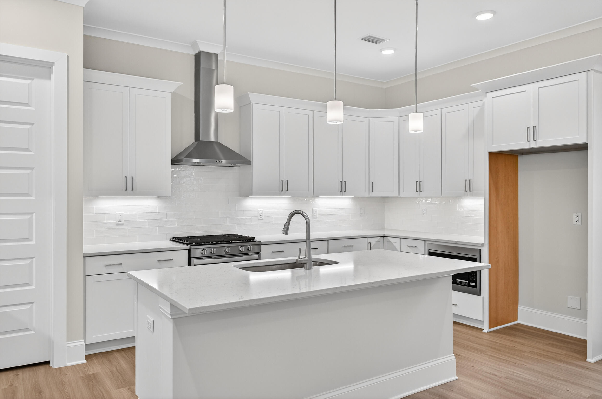 MAGNOLIA BAY ESTATES - Residential