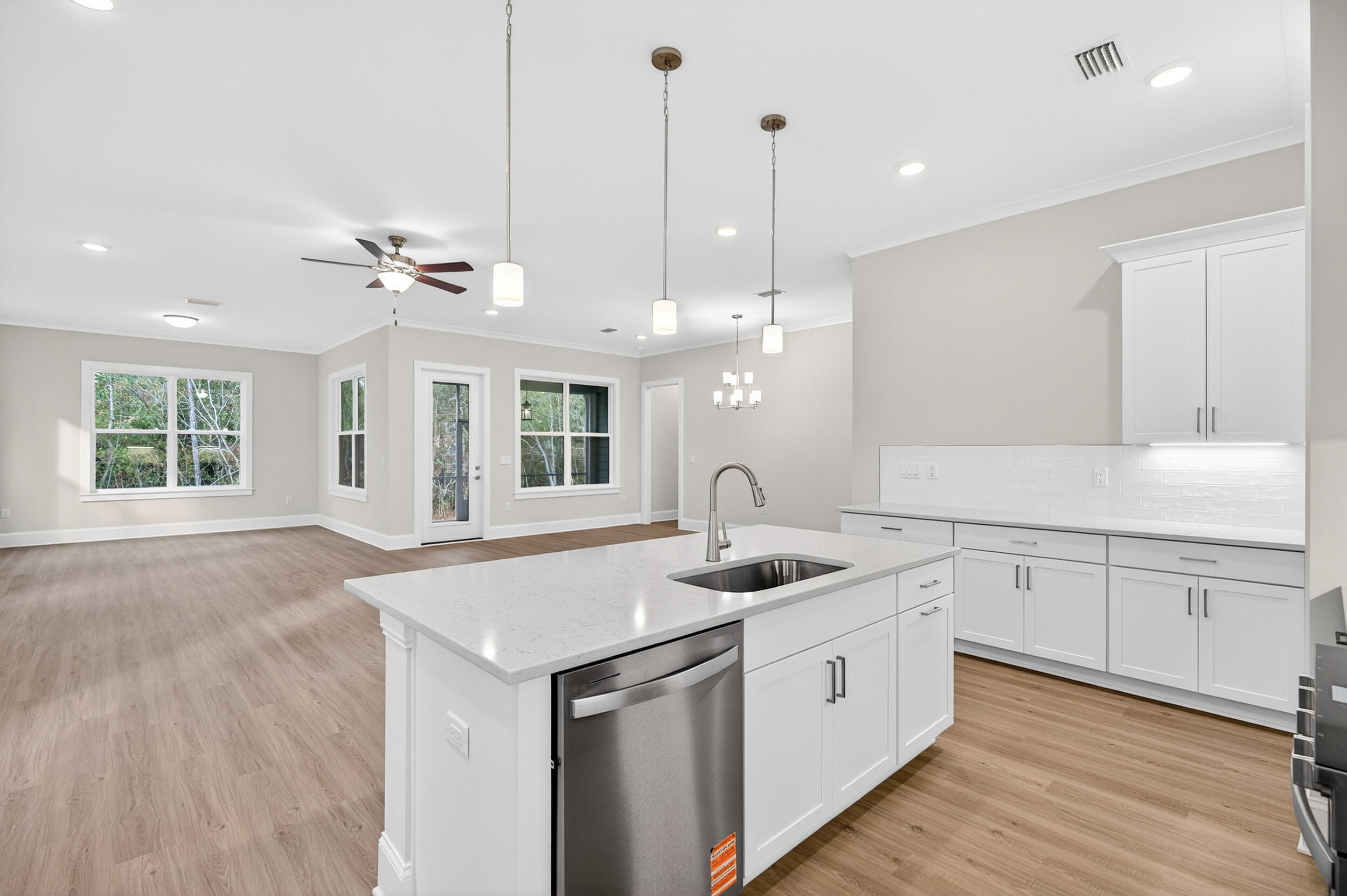 MAGNOLIA BAY ESTATES - Residential