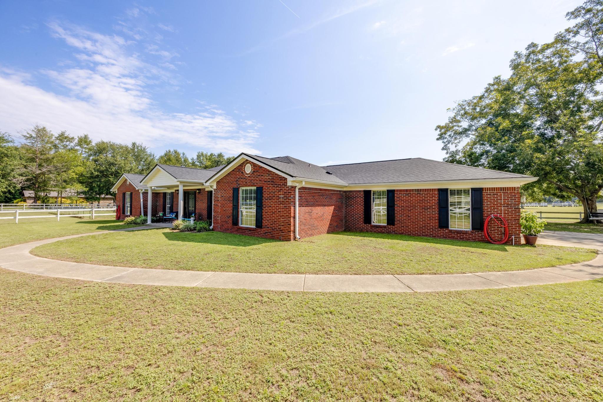 NO RECORDED SUBDIVISION - Residential