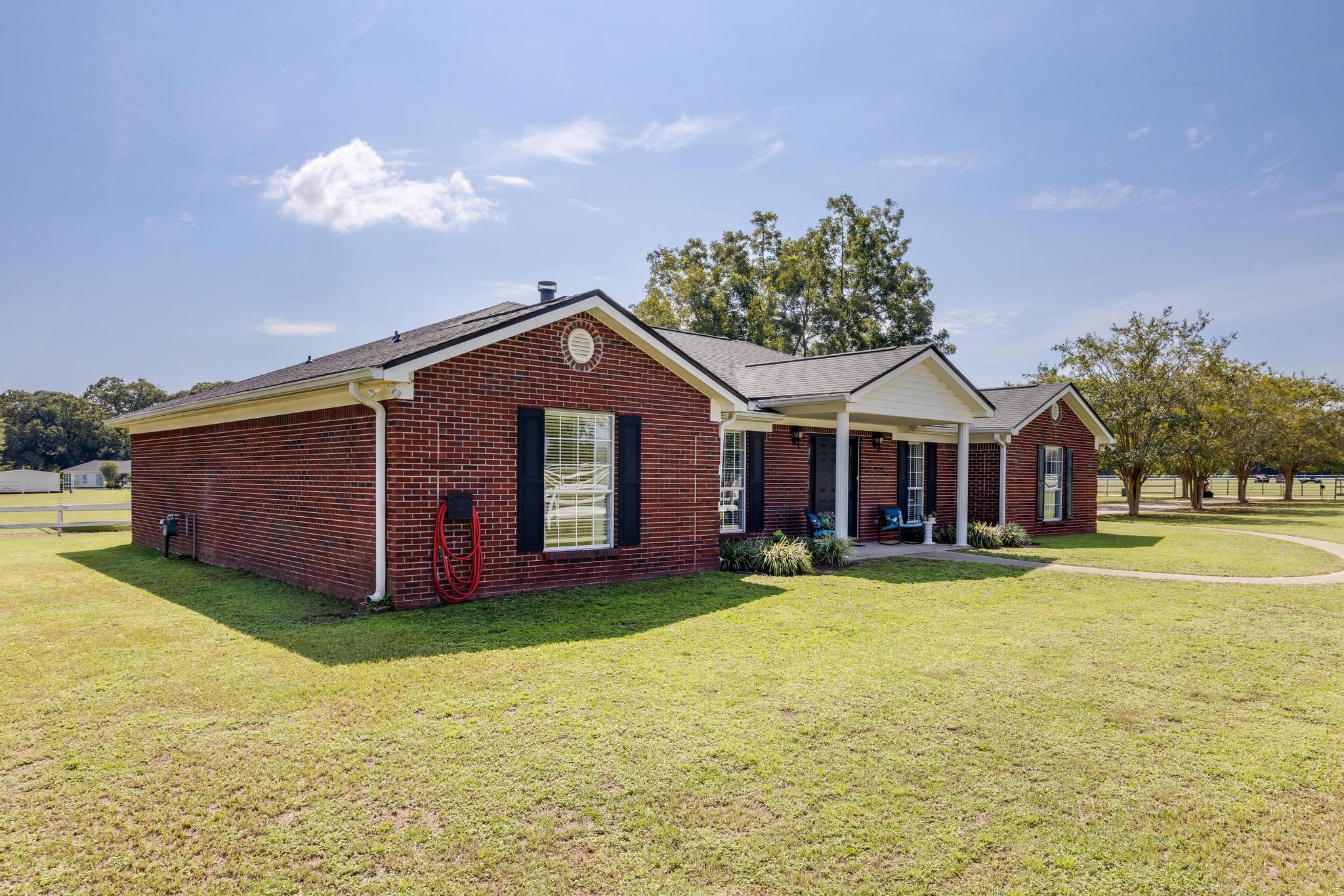 NO RECORDED SUBDIVISION - Residential