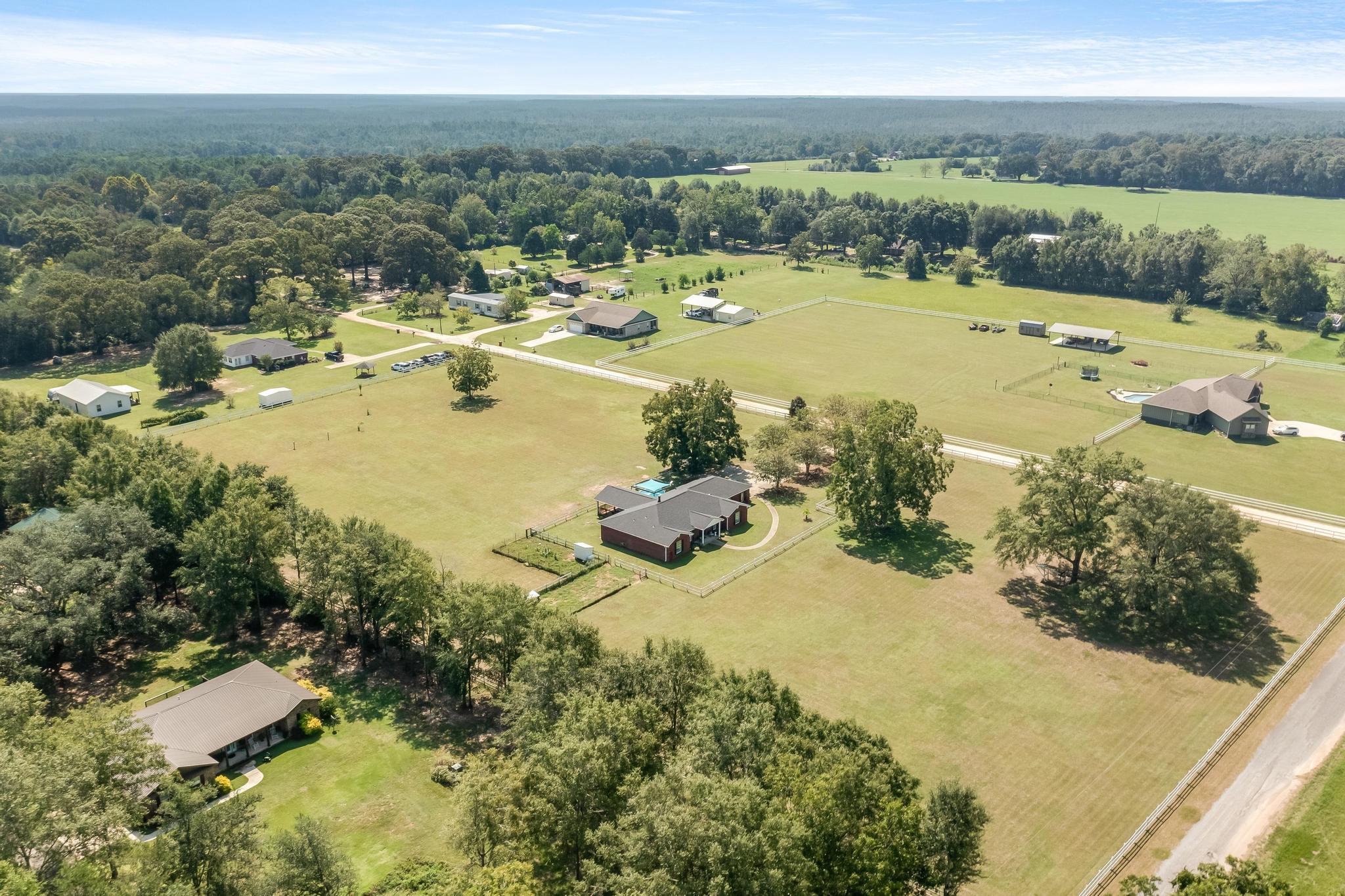 NO RECORDED SUBDIVISION - Residential