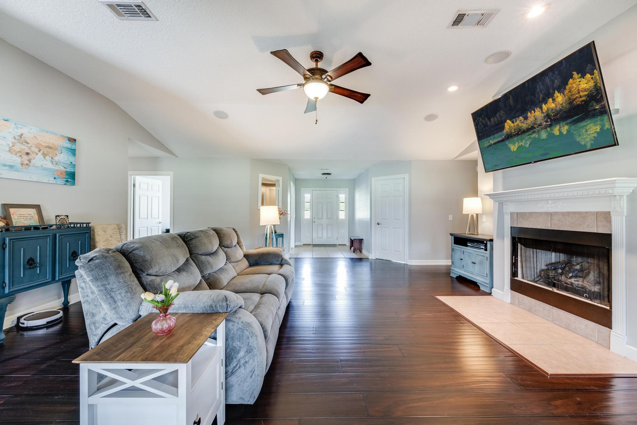 NO RECORDED SUBDIVISION - Residential