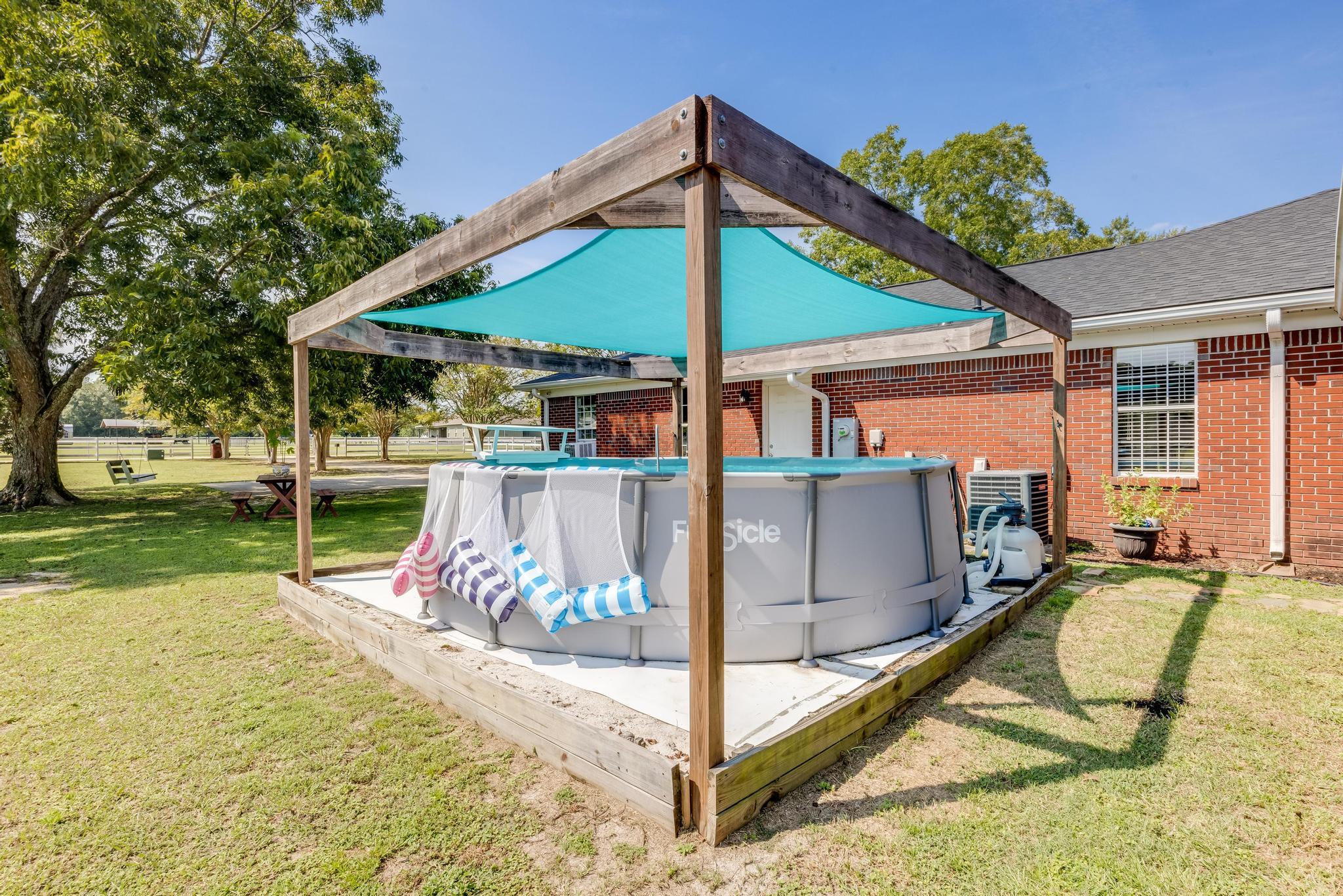 NO RECORDED SUBDIVISION - Residential