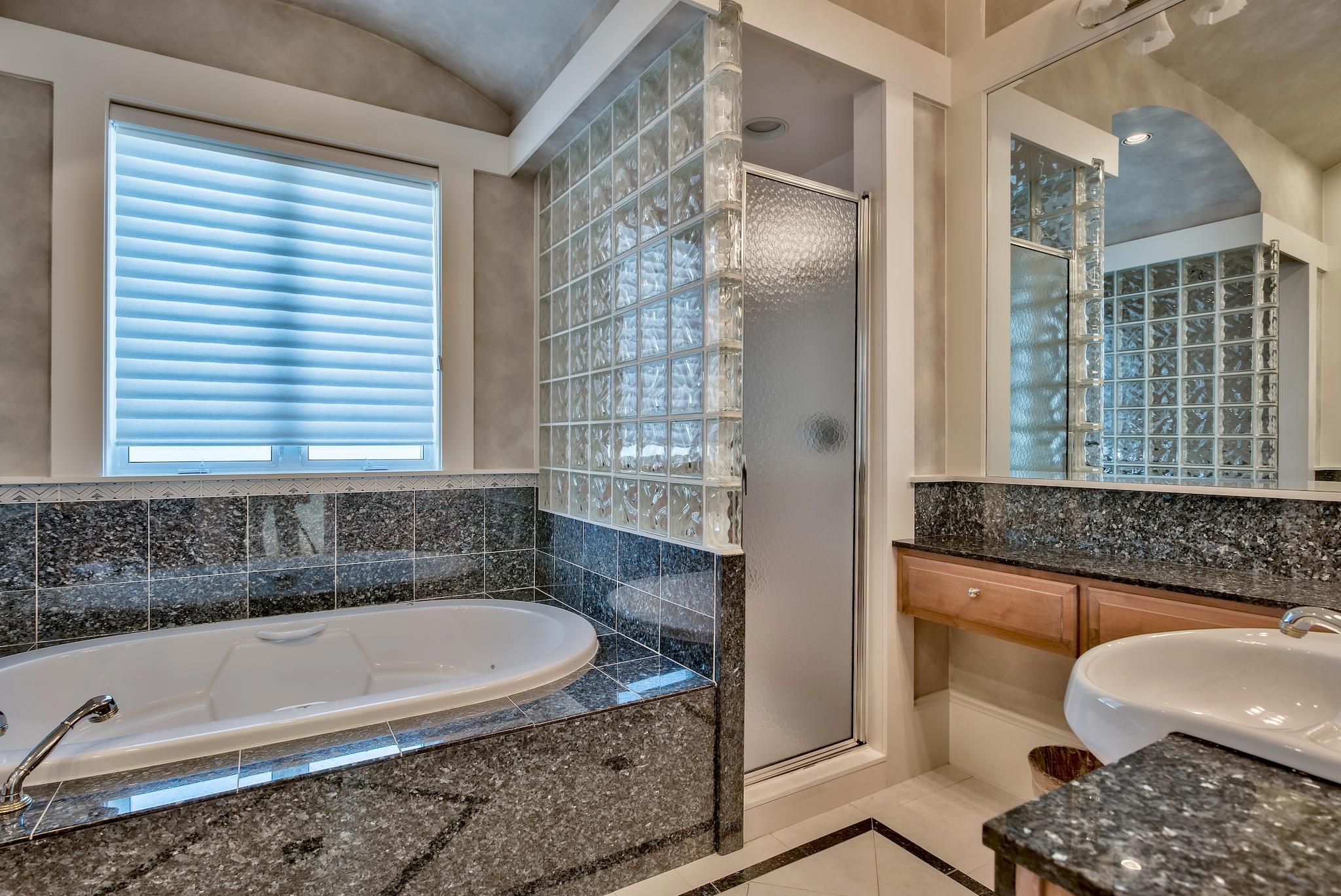 MIRAMAR BEACH - Residential