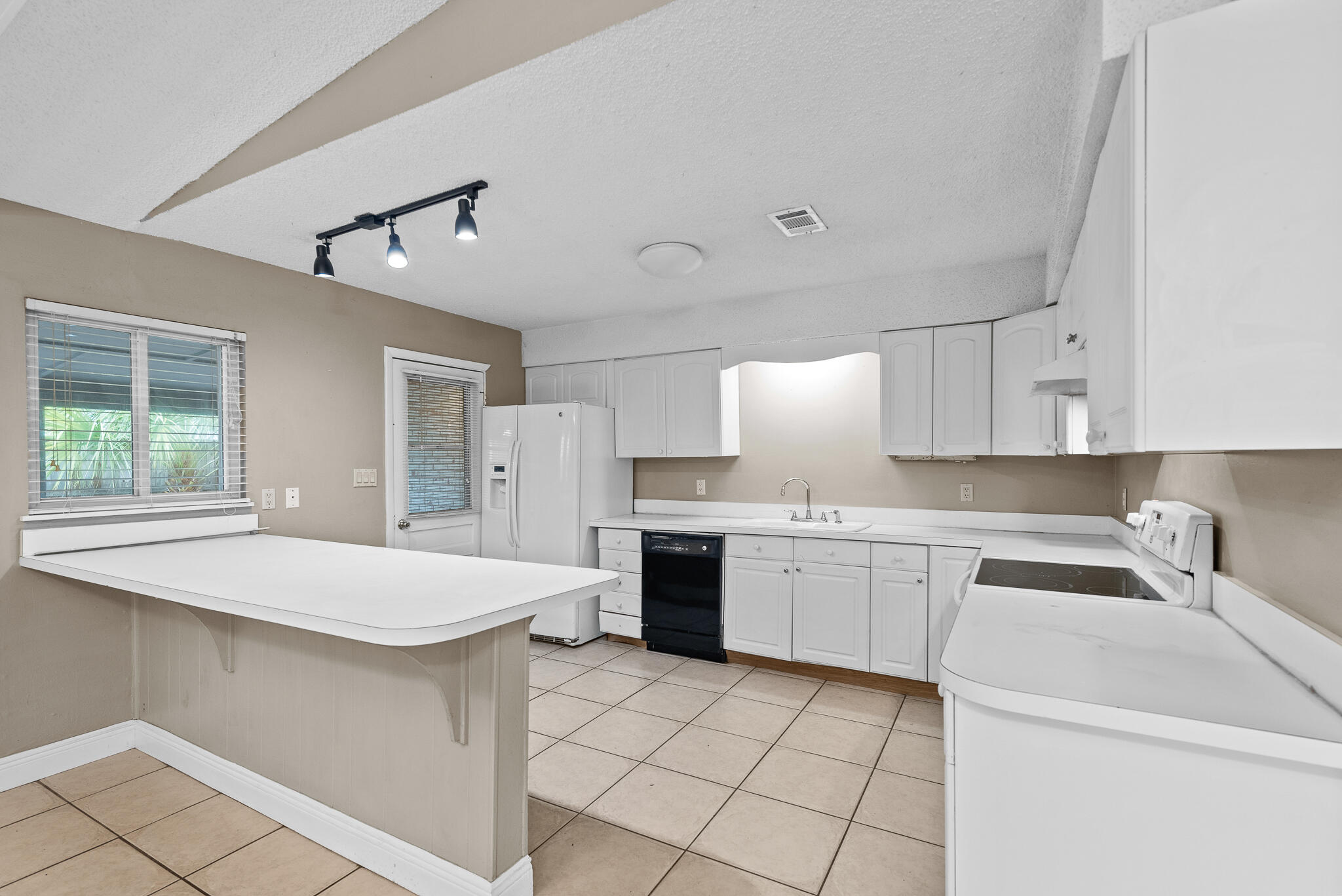 SANTA ROSA ISLAND - Residential