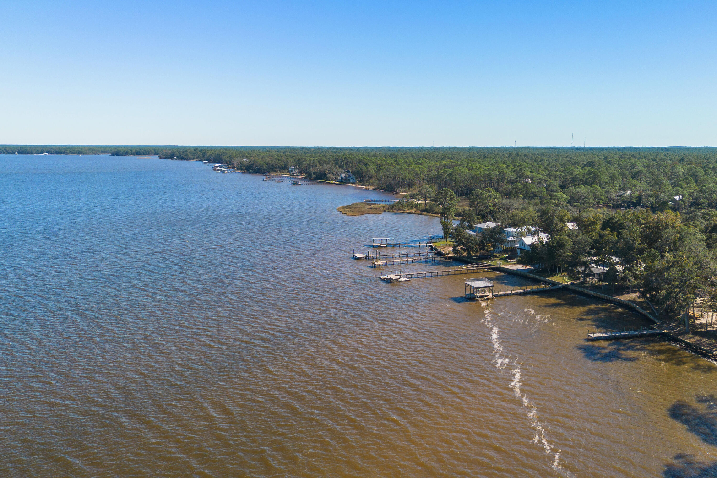 MAGNOLIA BEACH - Residential