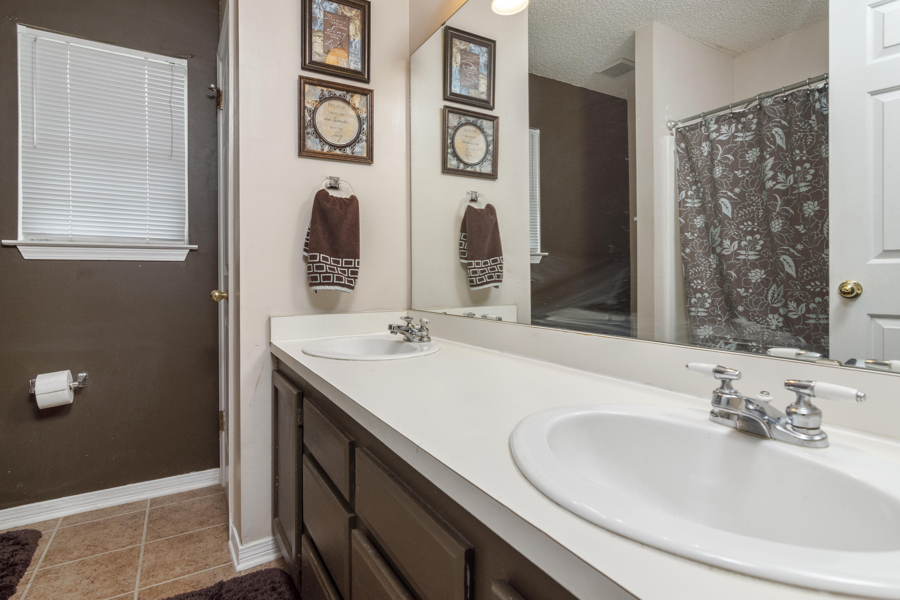 COUNTRYVIEW ESTATES 3RD ADDN - Residential