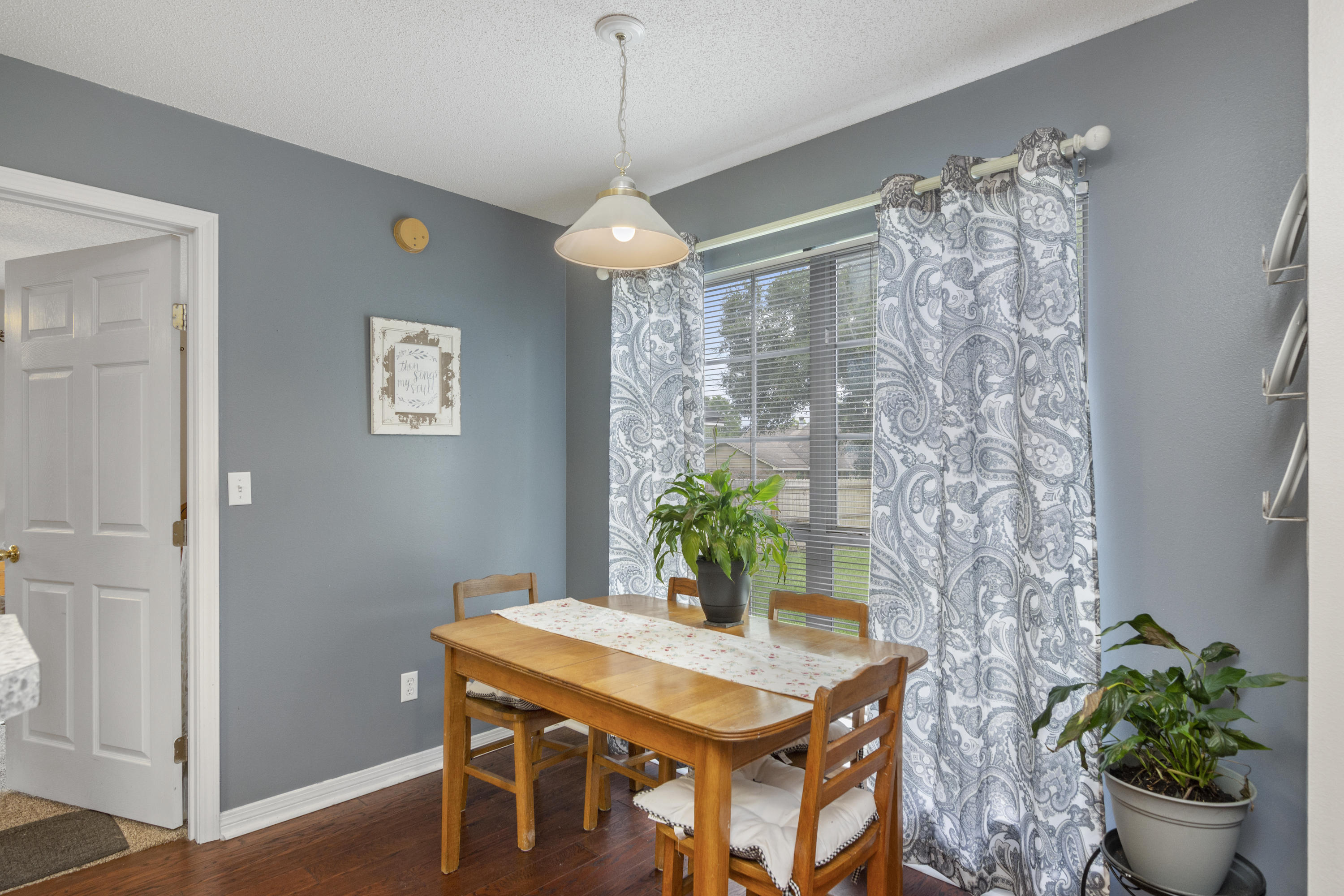 COUNTRYVIEW ESTATES 3RD ADDN - Residential