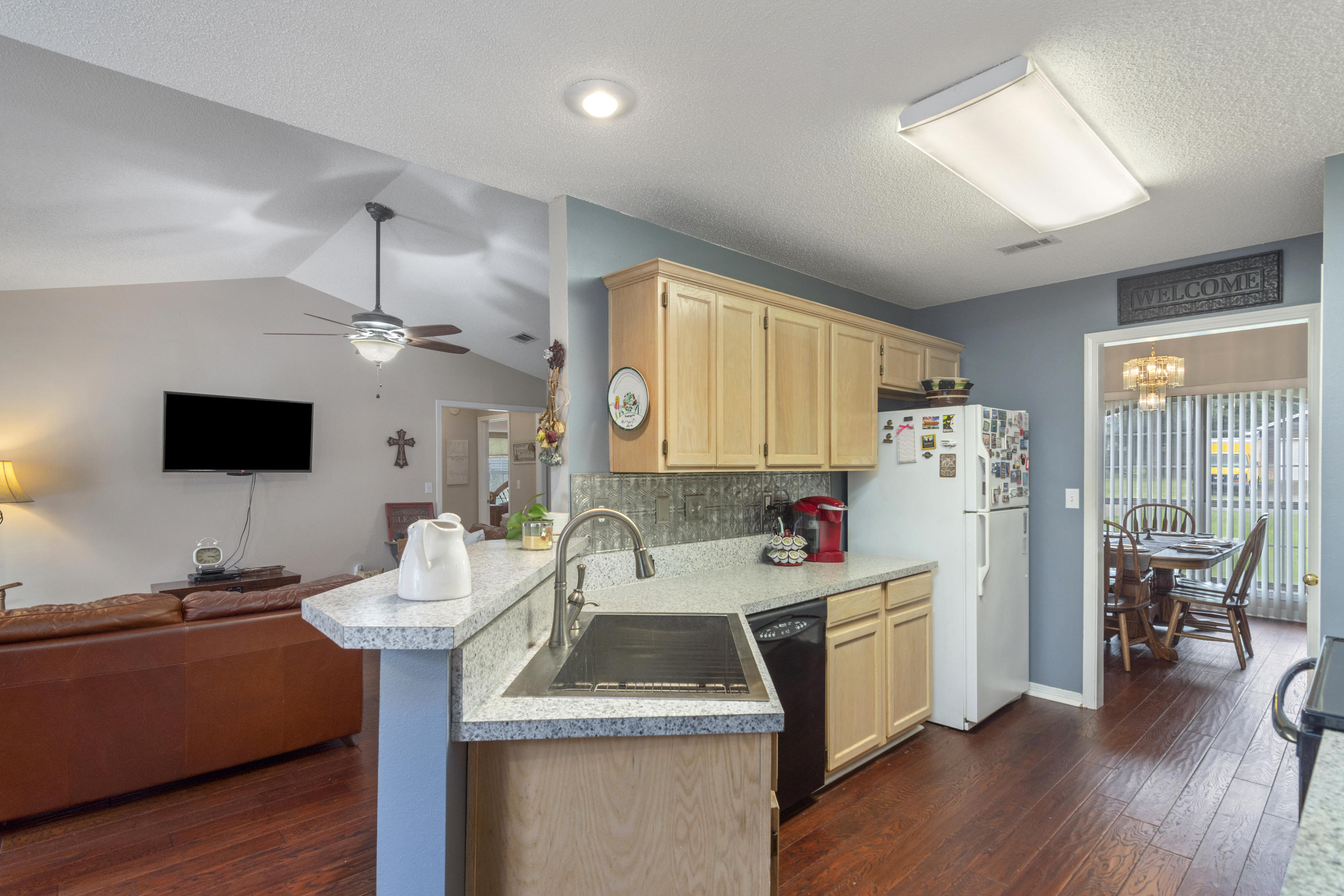 COUNTRYVIEW ESTATES 3RD ADDN - Residential