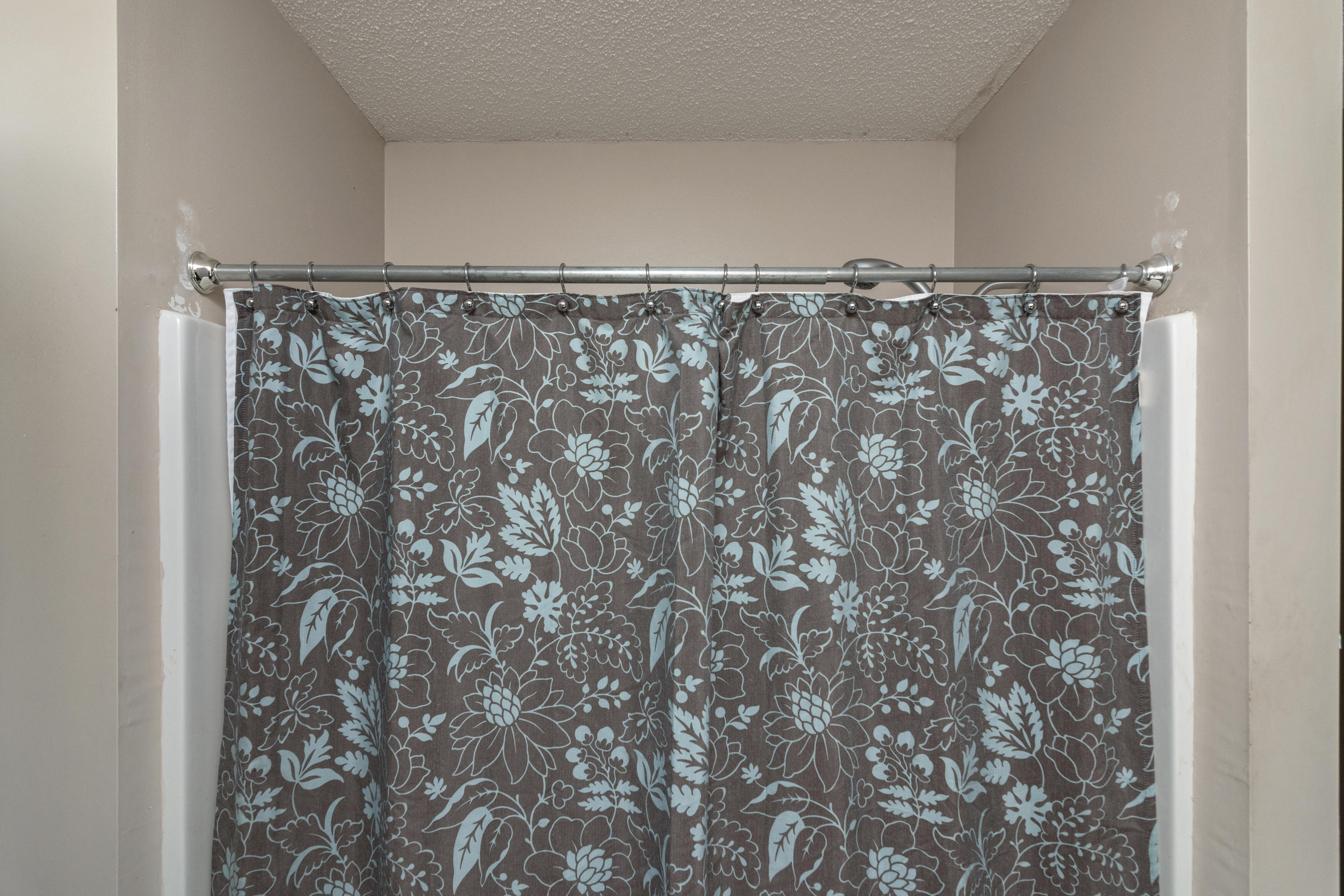 COUNTRYVIEW ESTATES 3RD ADDN - Residential