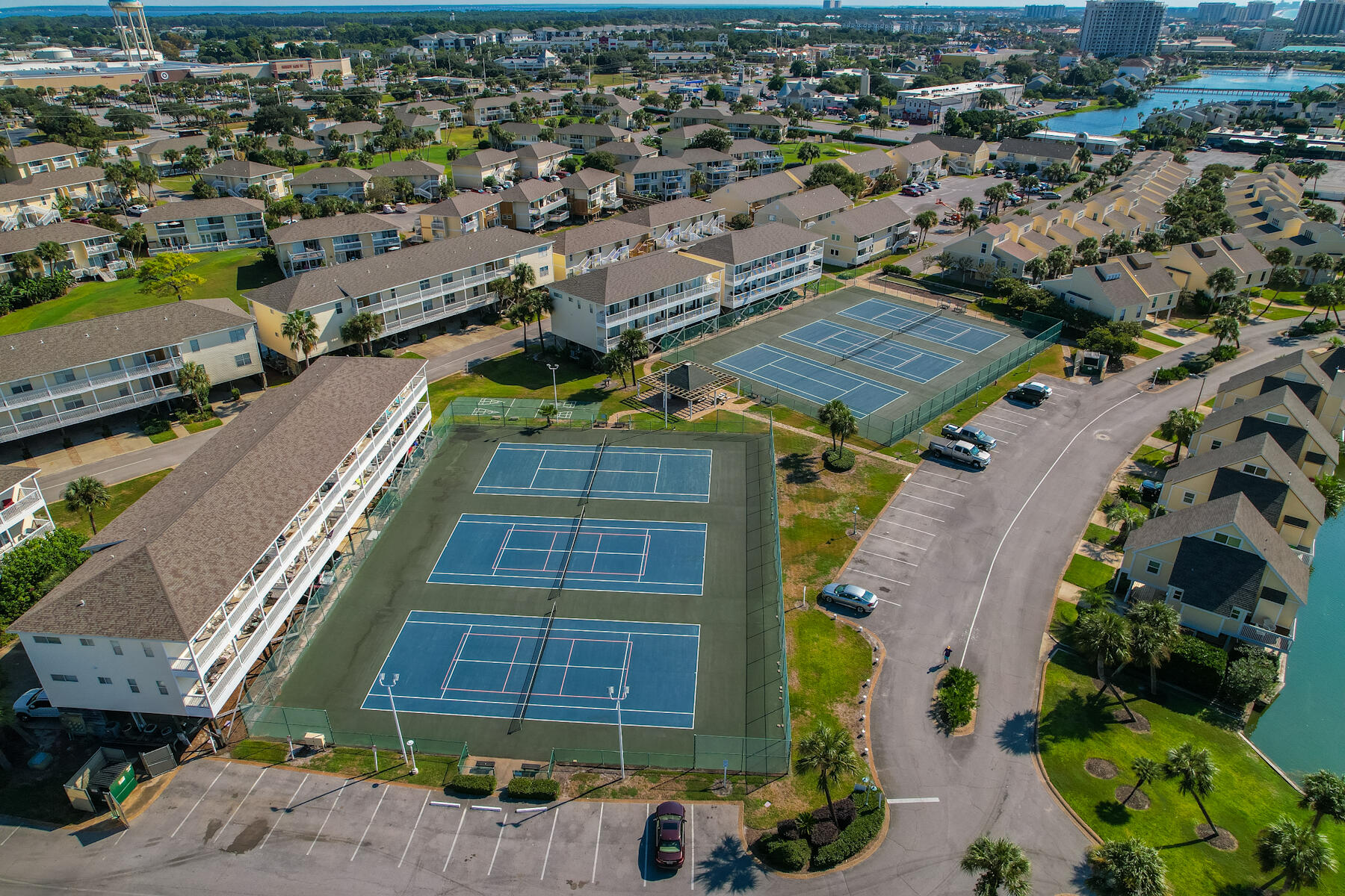 SANDPIPER COVE PH 01 - Residential