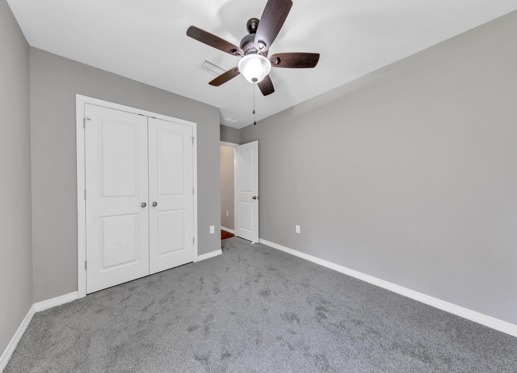 FOXWOOD EST UNIT #1 - Residential Lease