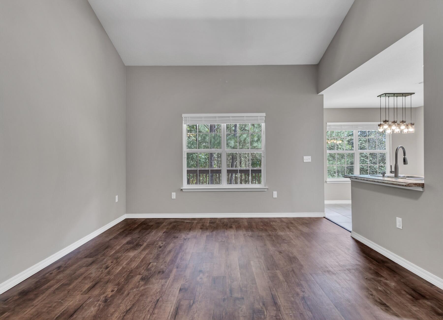 FOXWOOD EST UNIT #1 - Residential Lease