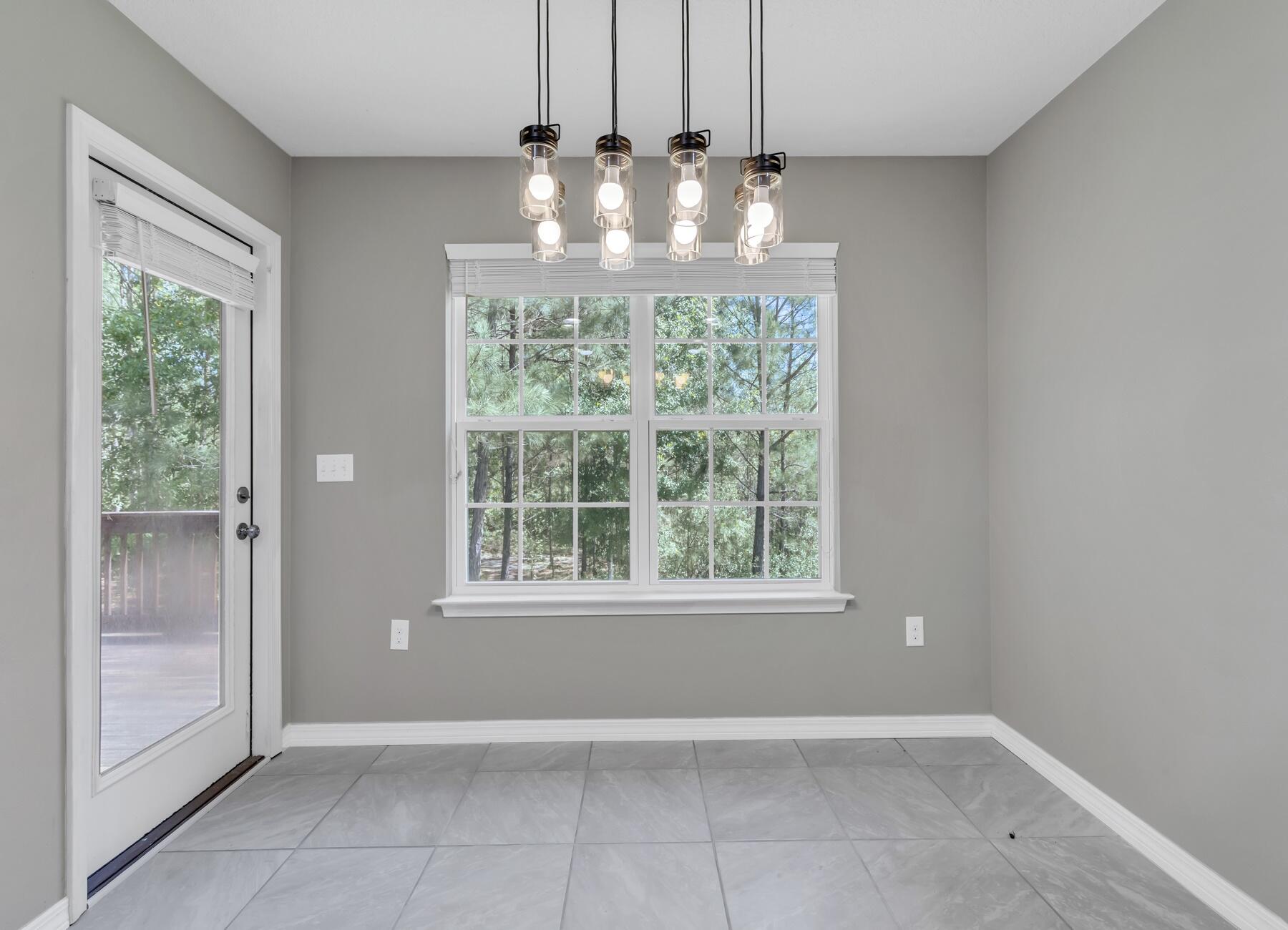 FOXWOOD EST UNIT #1 - Residential Lease