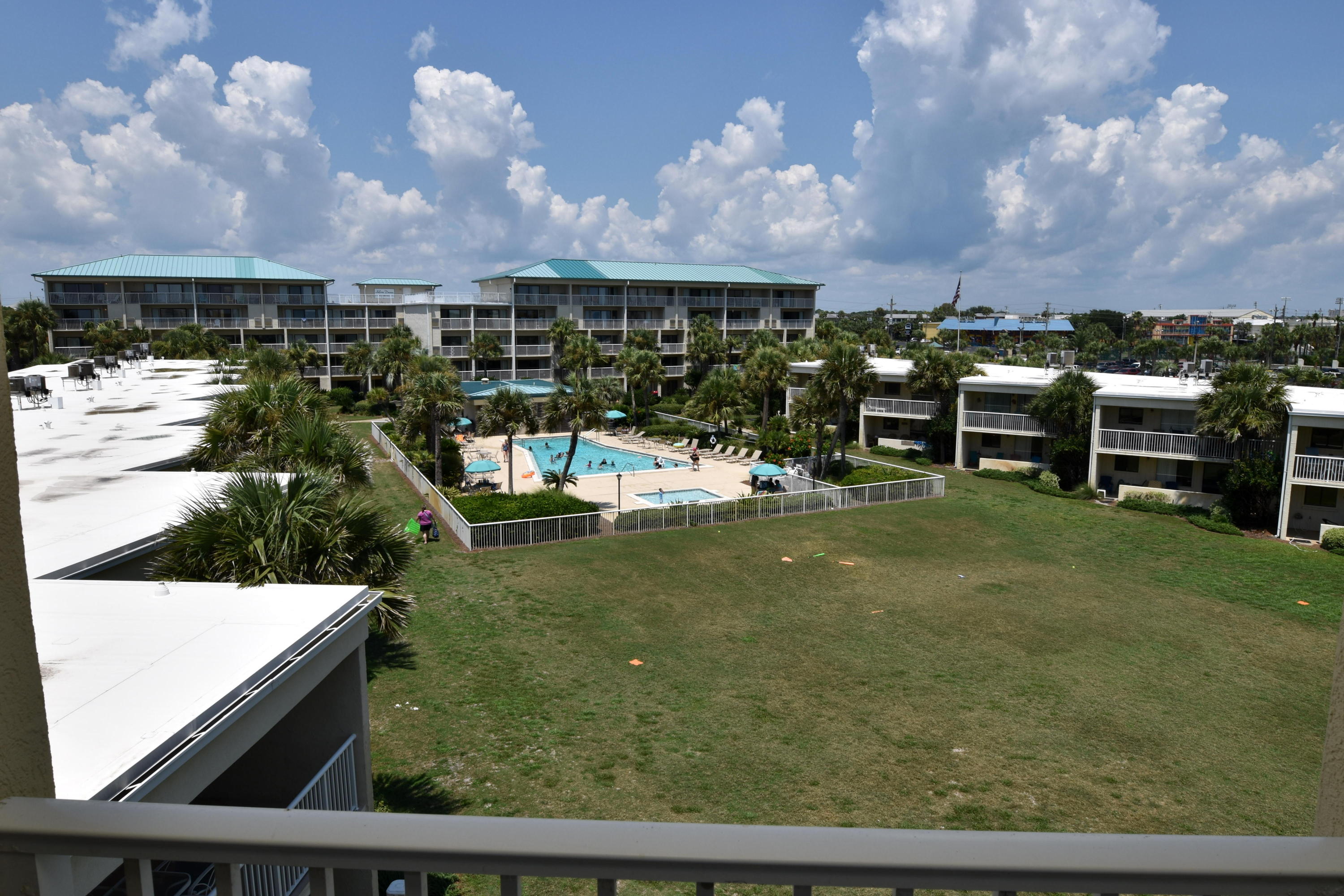 SILVER DUNES CONDOMINIUM - Residential