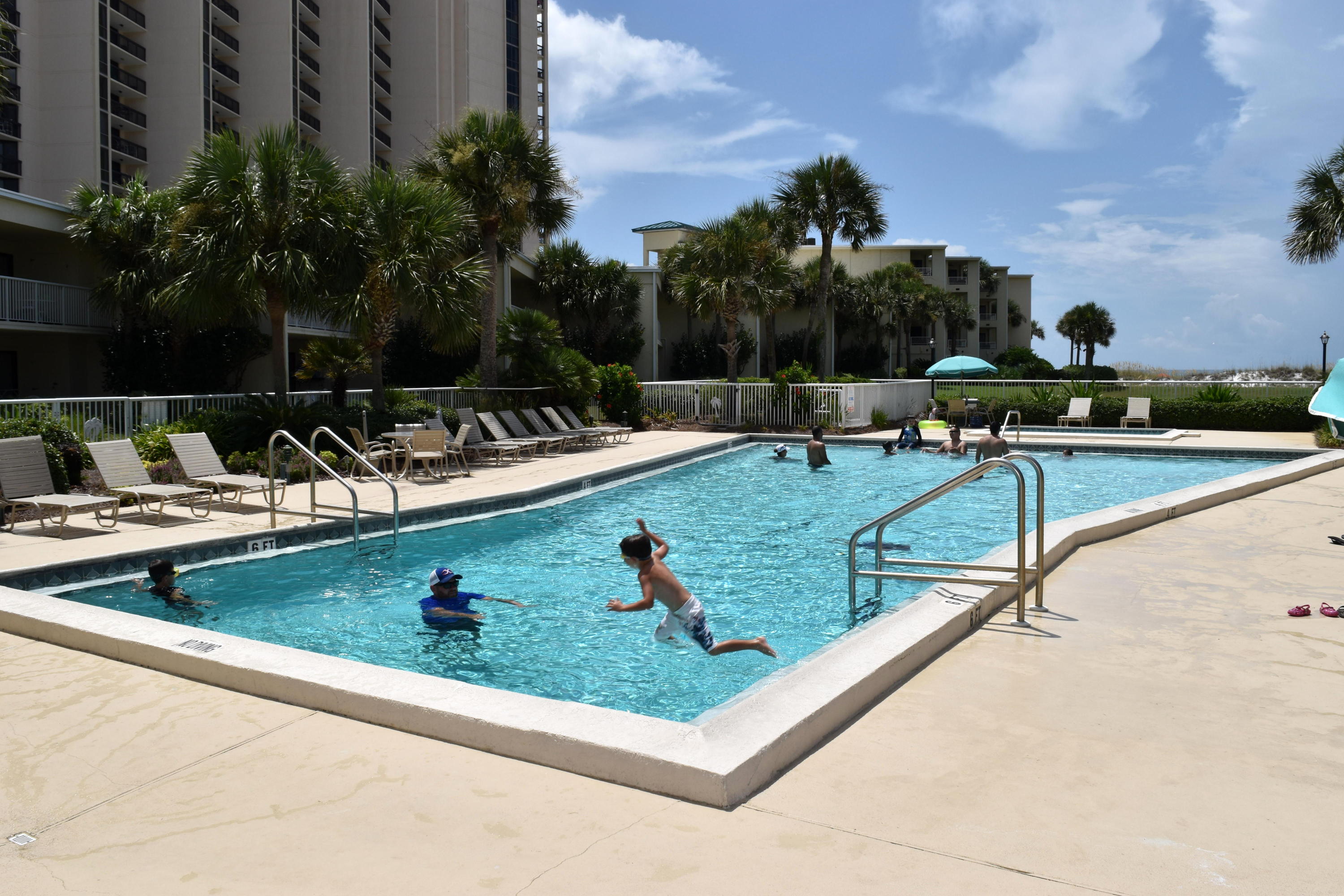 SILVER DUNES CONDOMINIUM - Residential