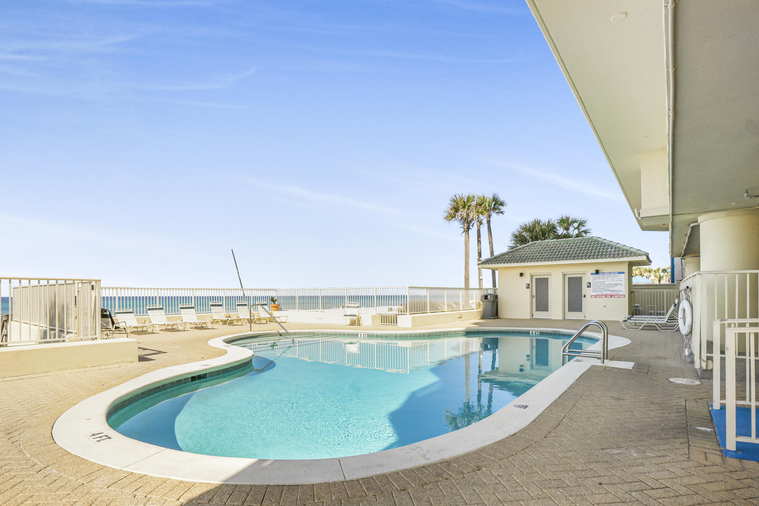 Grande Surf Club Condo - Residential