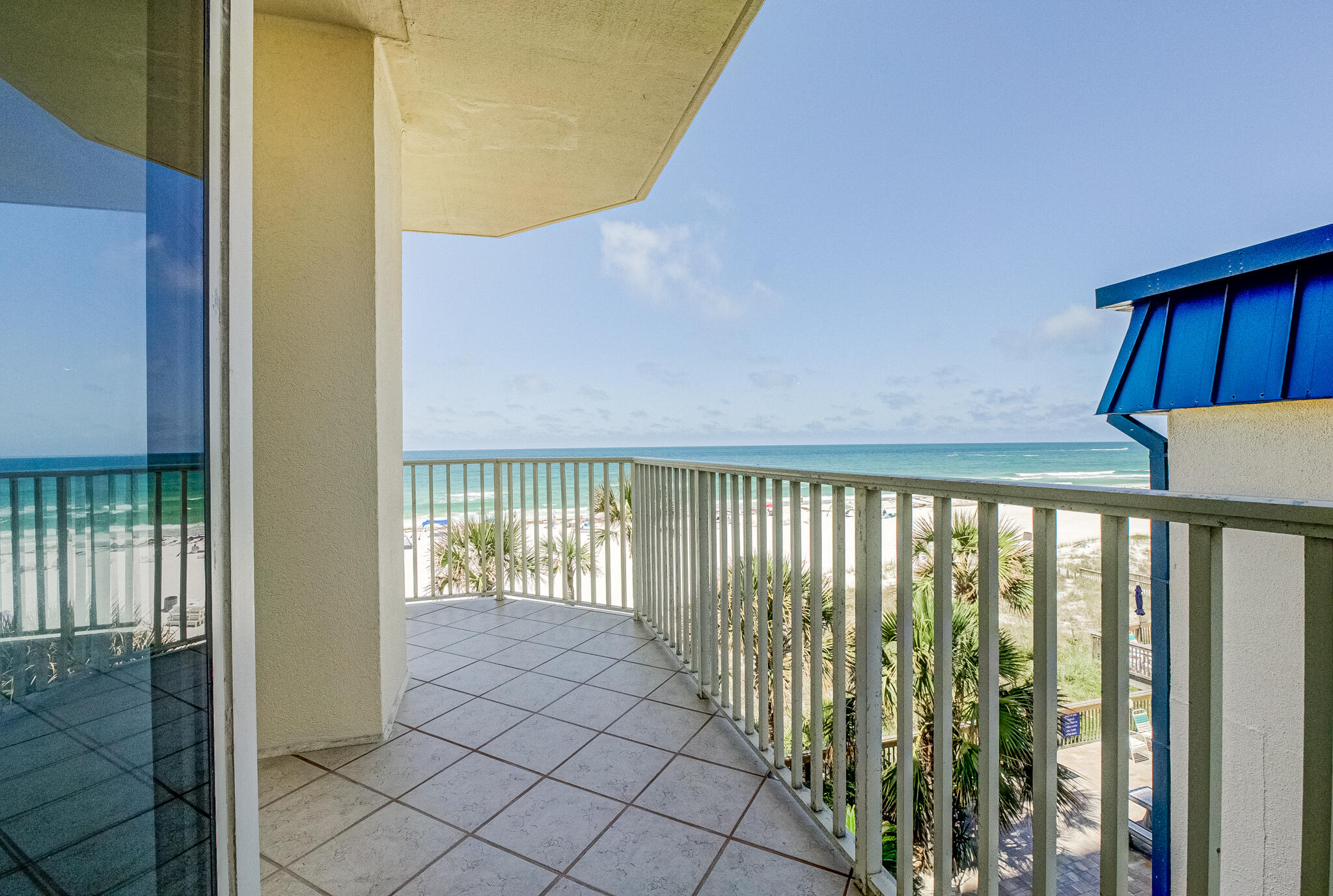Grande Surf Club Condo - Residential