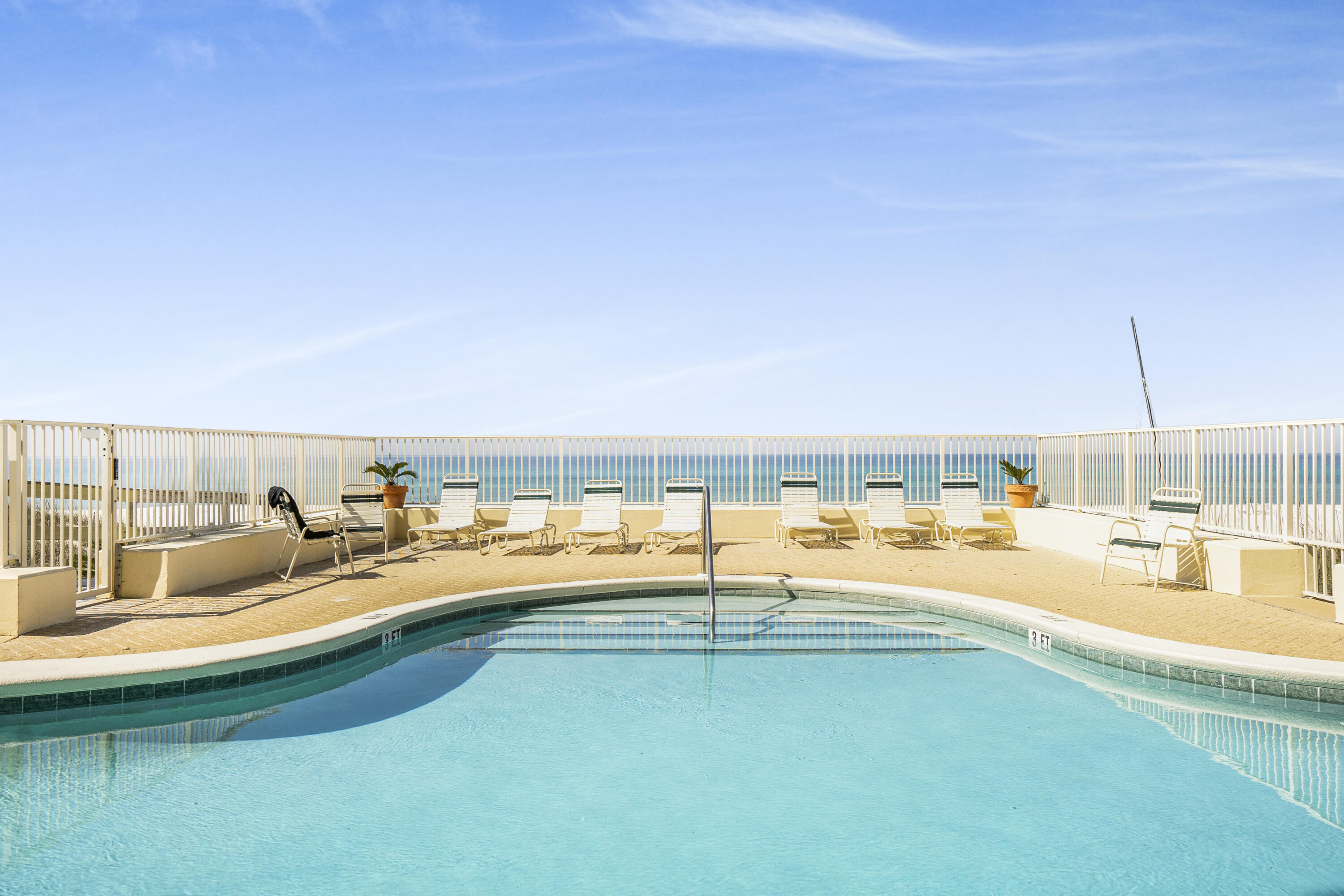 Grande Surf Club Condo - Residential
