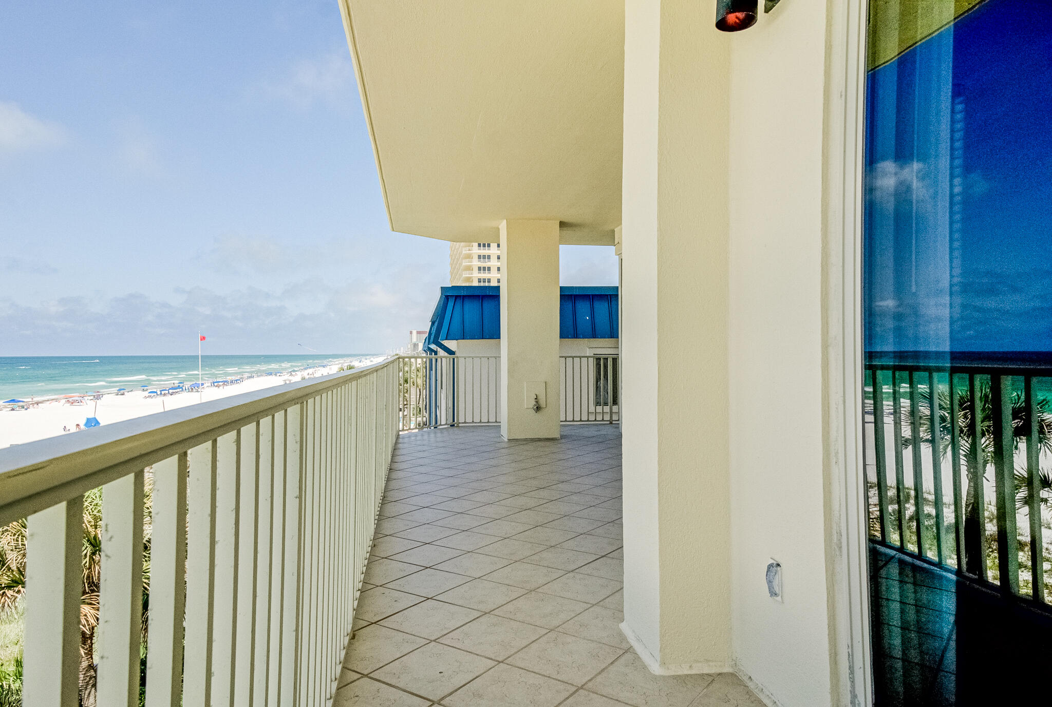 Grande Surf Club Condo - Residential
