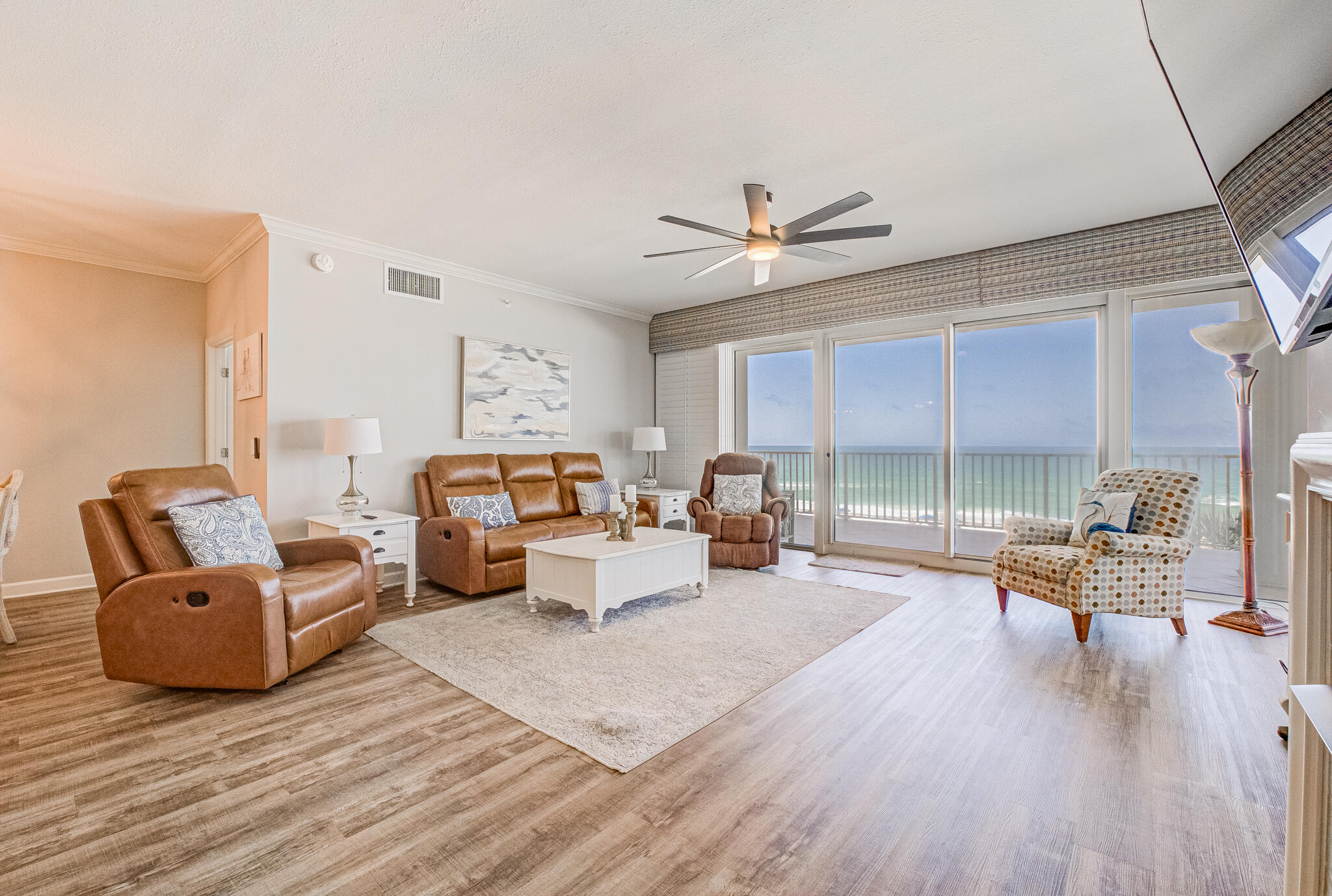Grande Surf Club Condo - Residential