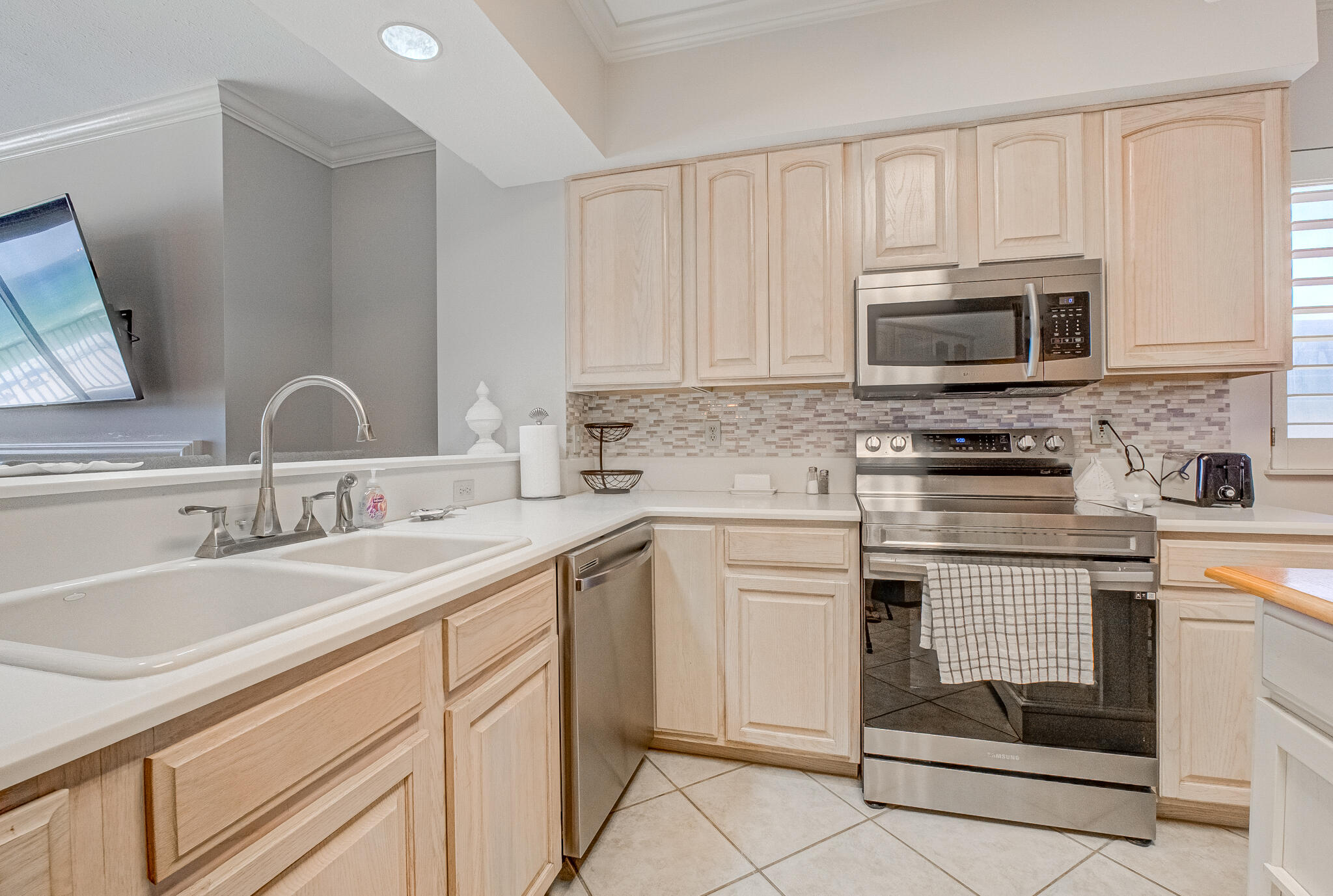 Grande Surf Club Condo - Residential