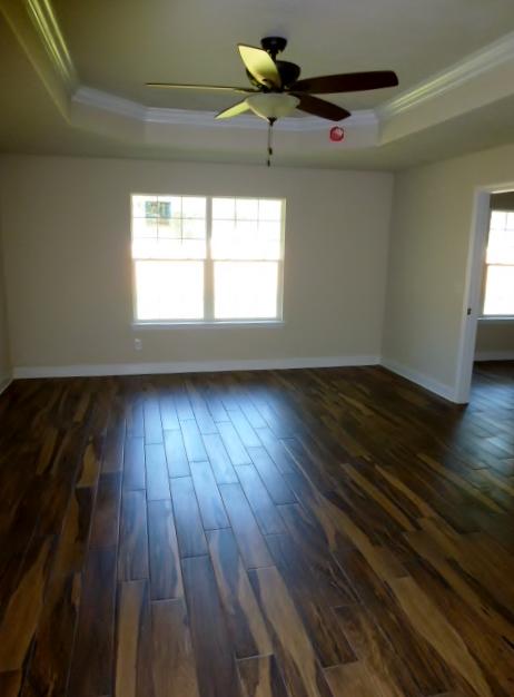 CRESCENT SHORES - Residential