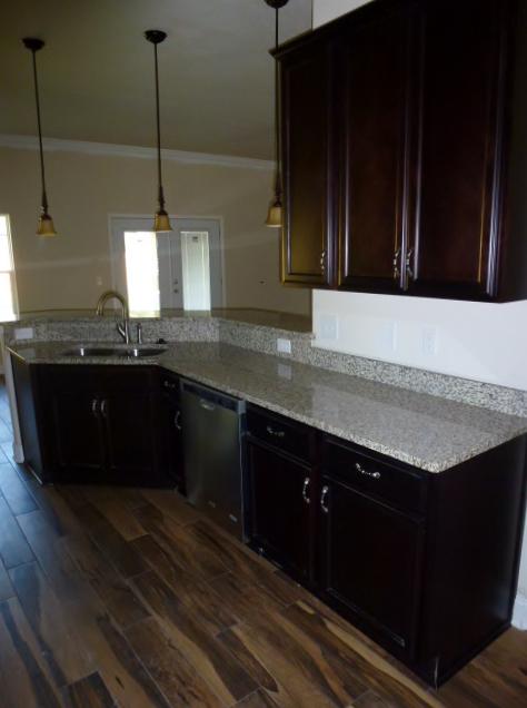 CRESCENT SHORES - Residential