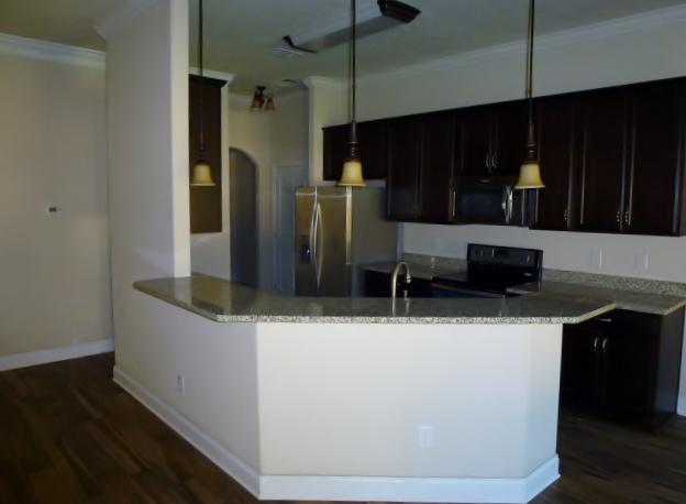 CRESCENT SHORES - Residential