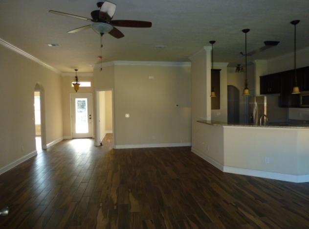 CRESCENT SHORES - Residential