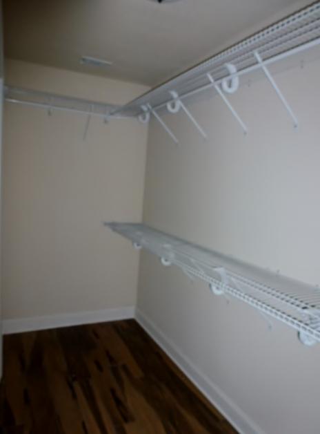 CRESCENT SHORES - Residential