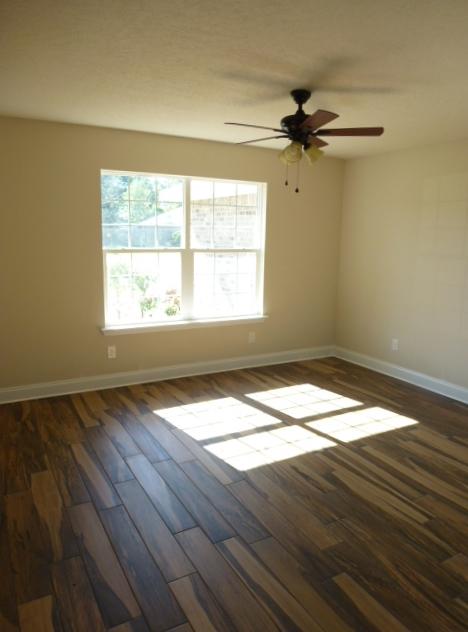 CRESCENT SHORES - Residential