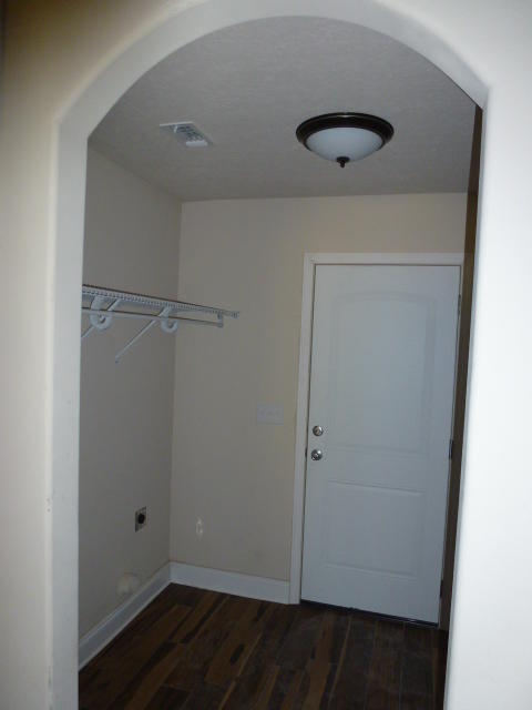 CRESCENT SHORES - Residential