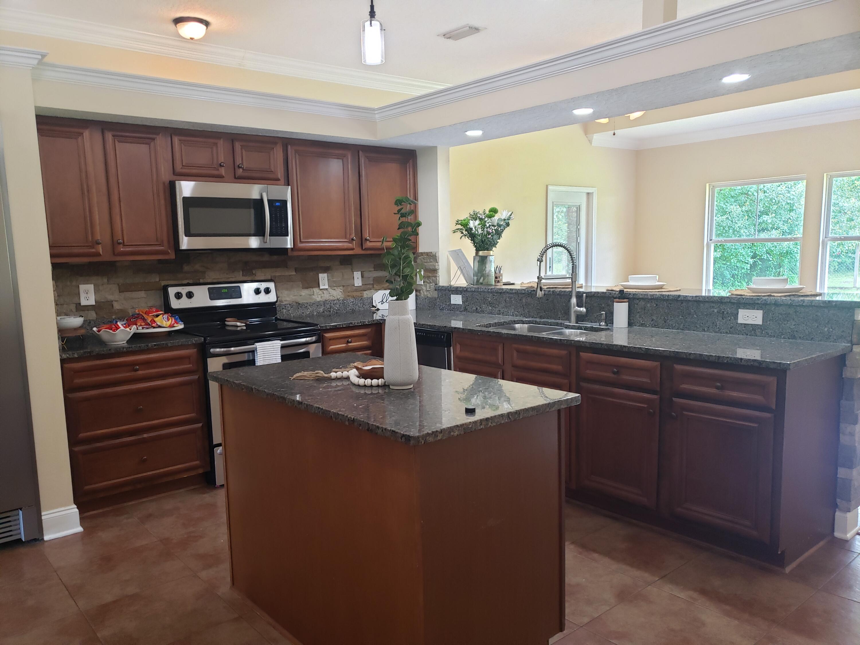 FAIRVIEW HEIGHTS - Residential