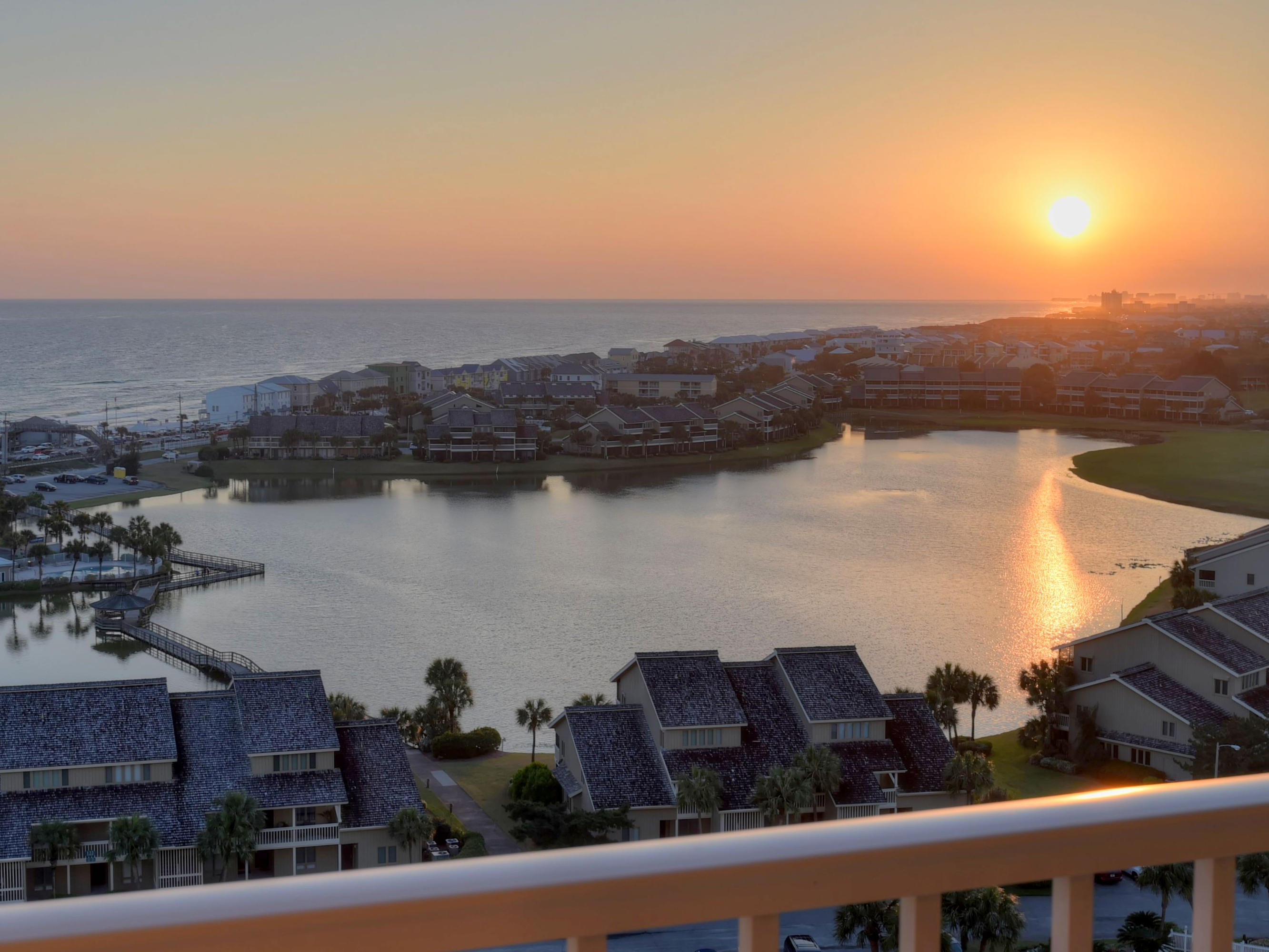 ARIEL DUNES II - Residential