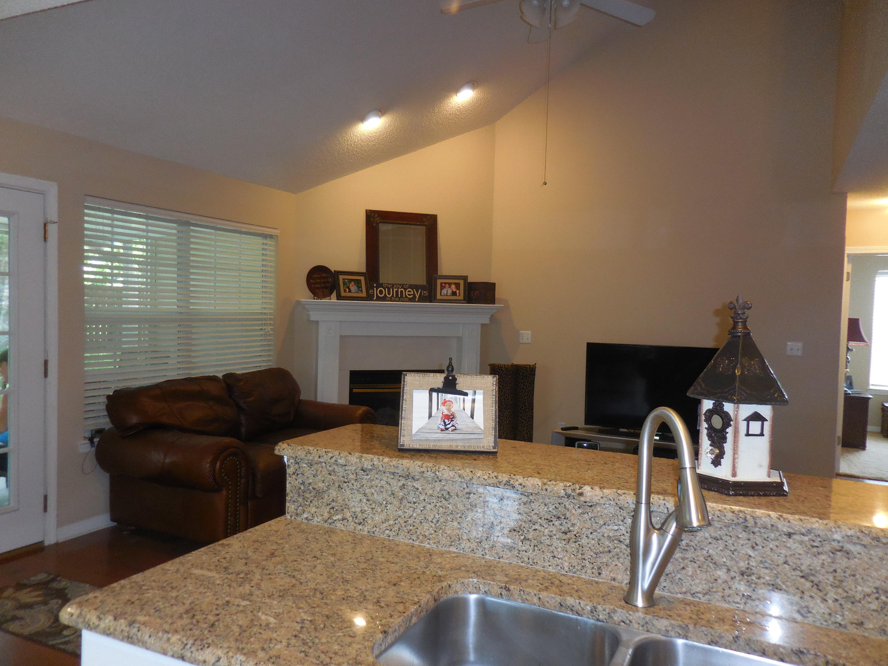 GLENWOOD CRT - Residential