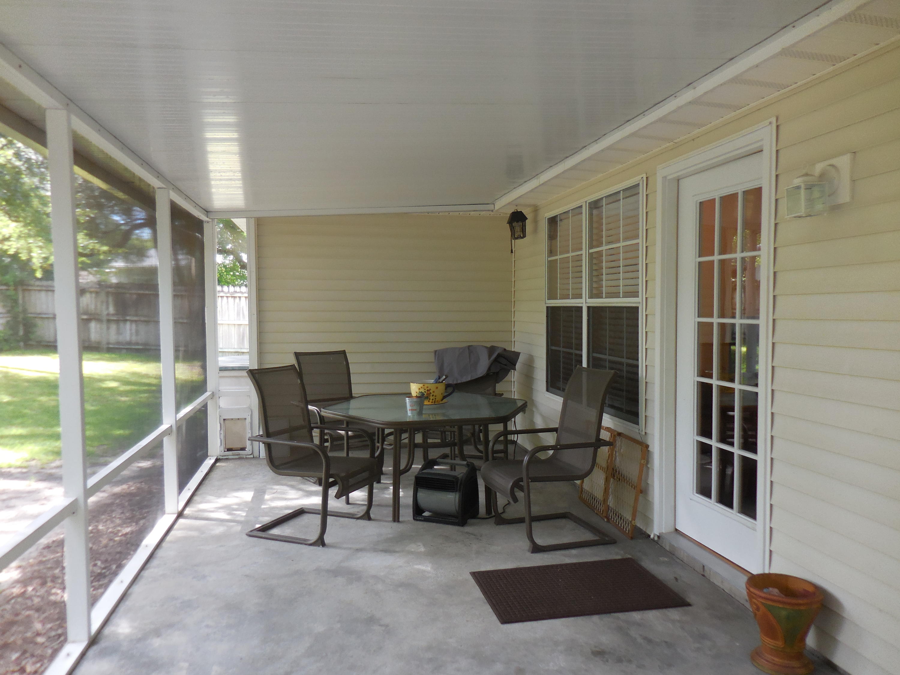 GLENWOOD CRT - Residential