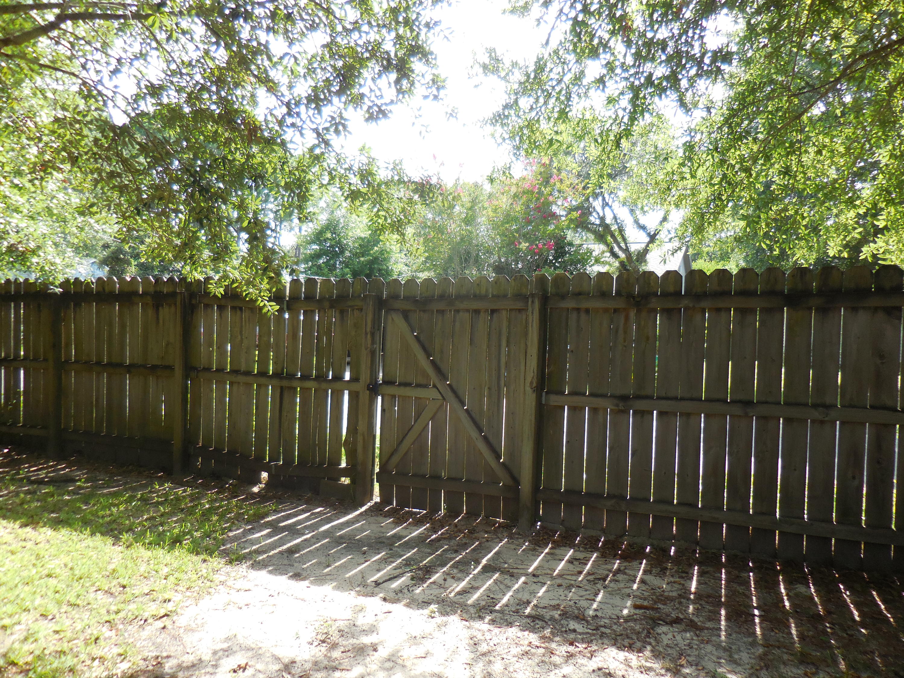 GLENWOOD CRT - Residential