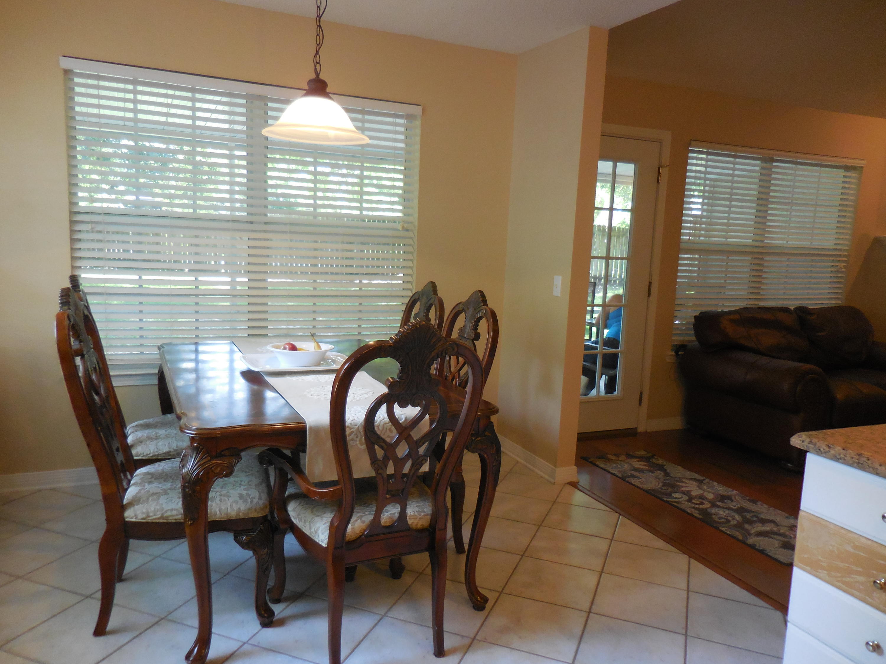 GLENWOOD CRT - Residential