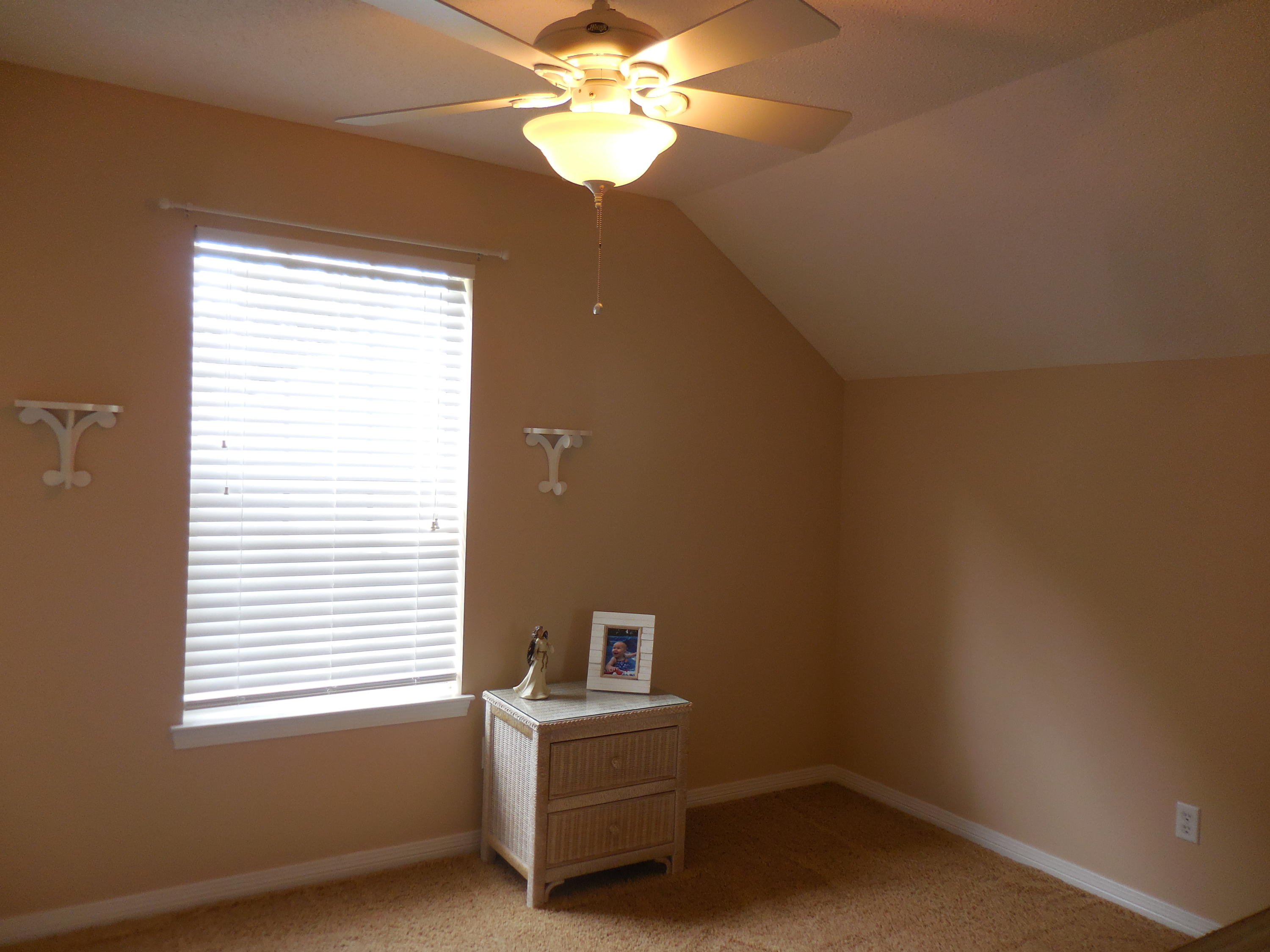 GLENWOOD CRT - Residential