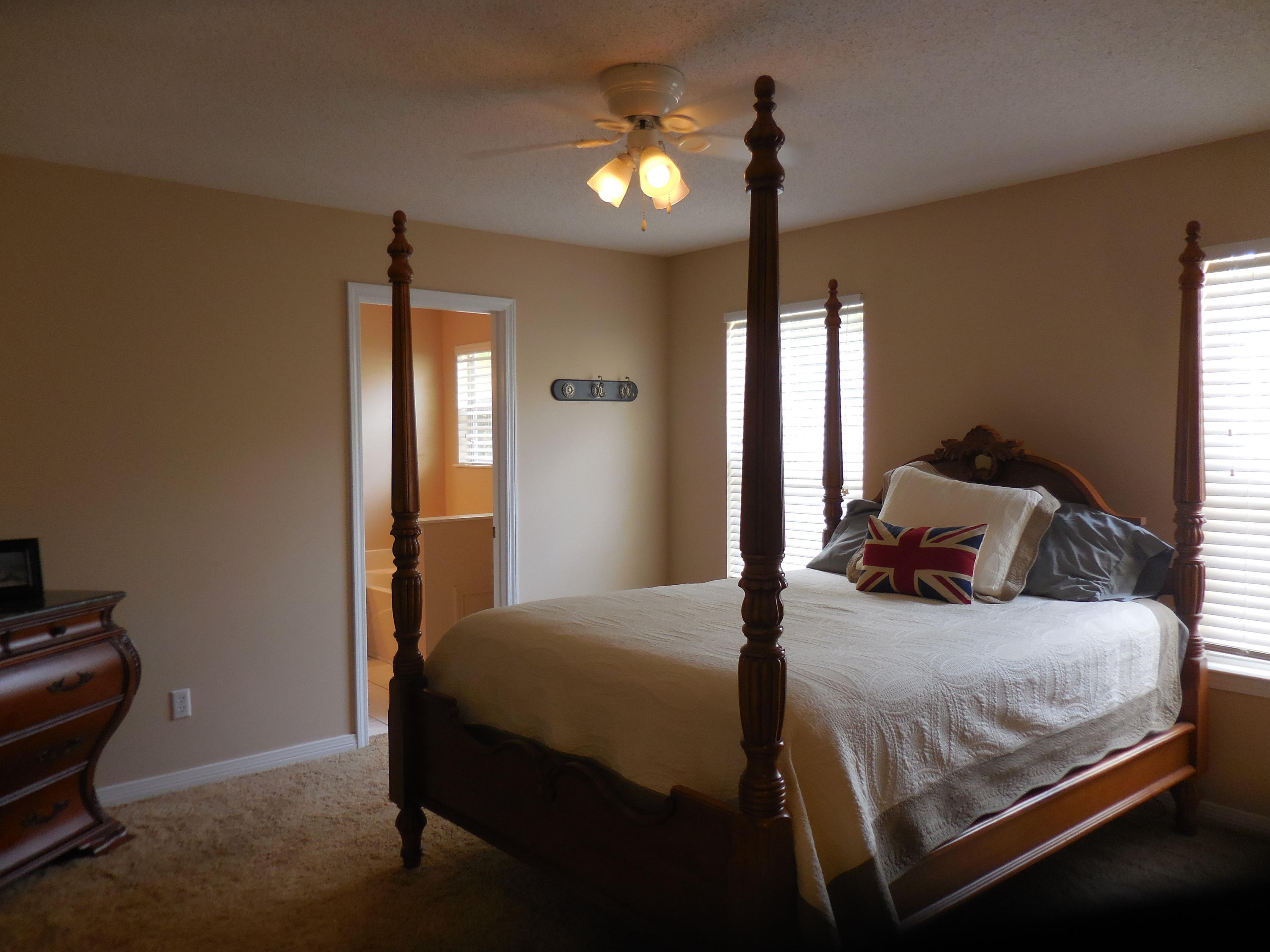 GLENWOOD CRT - Residential