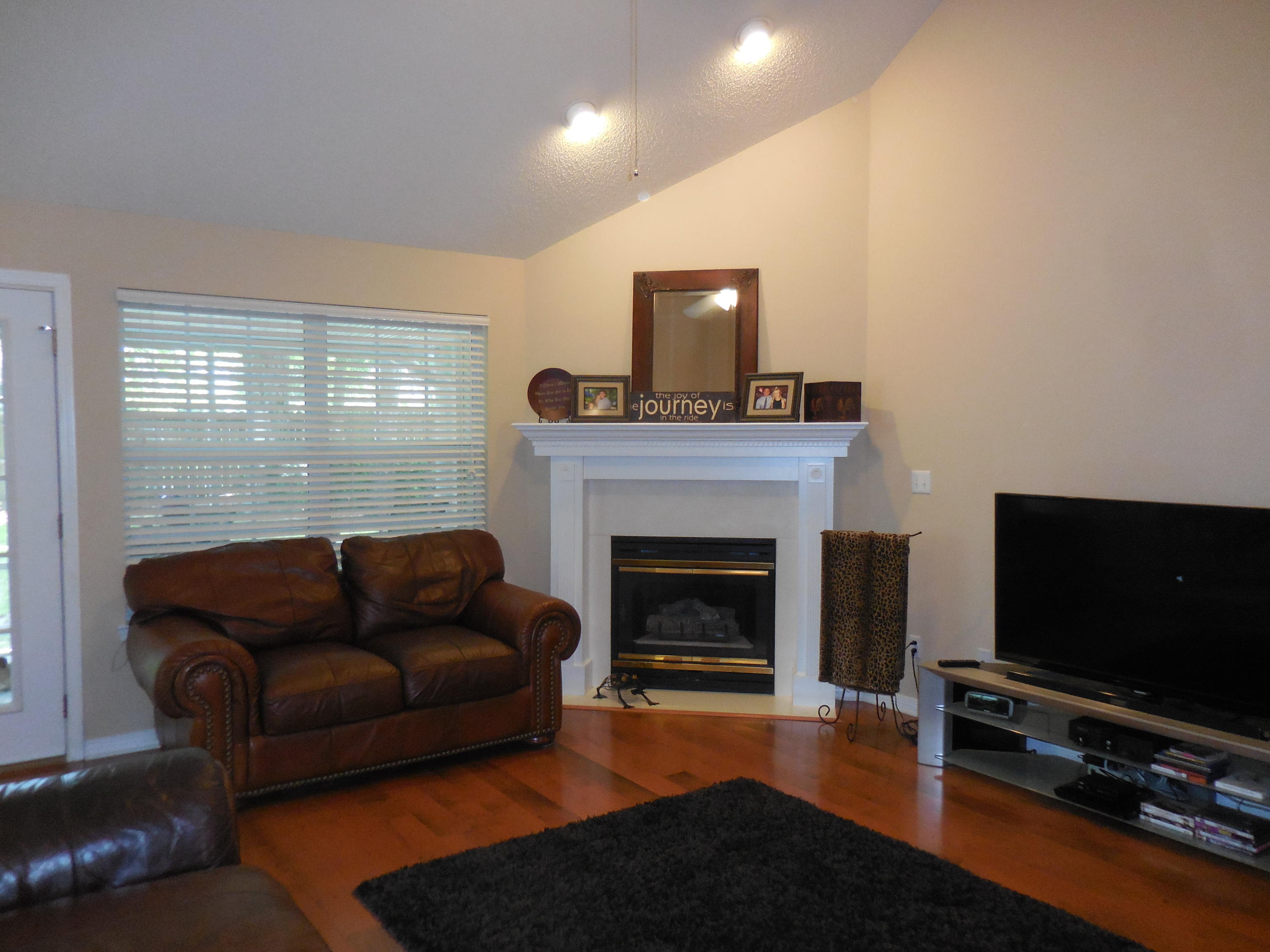 GLENWOOD CRT - Residential