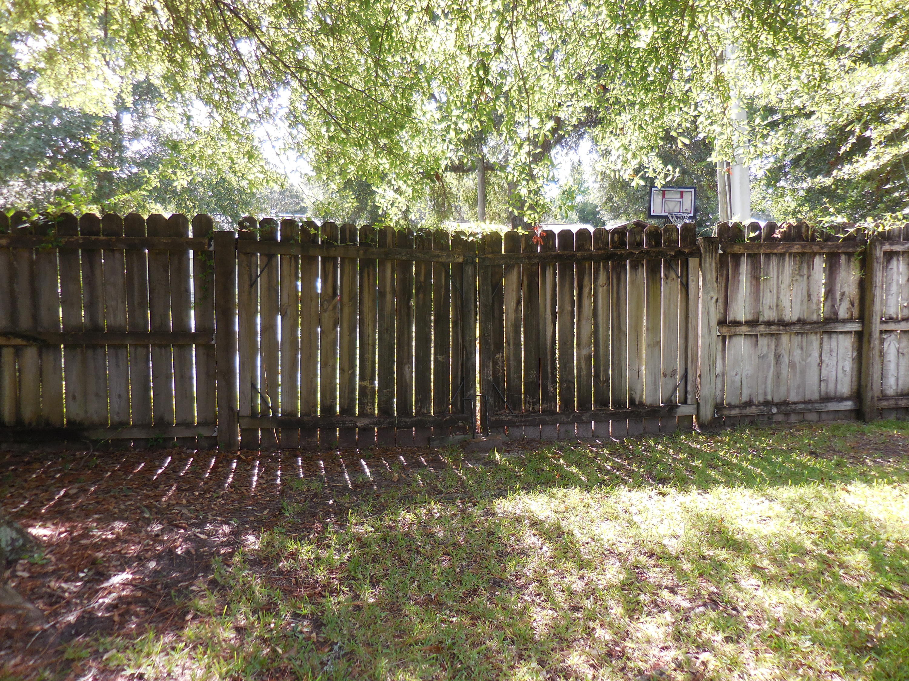 GLENWOOD CRT - Residential