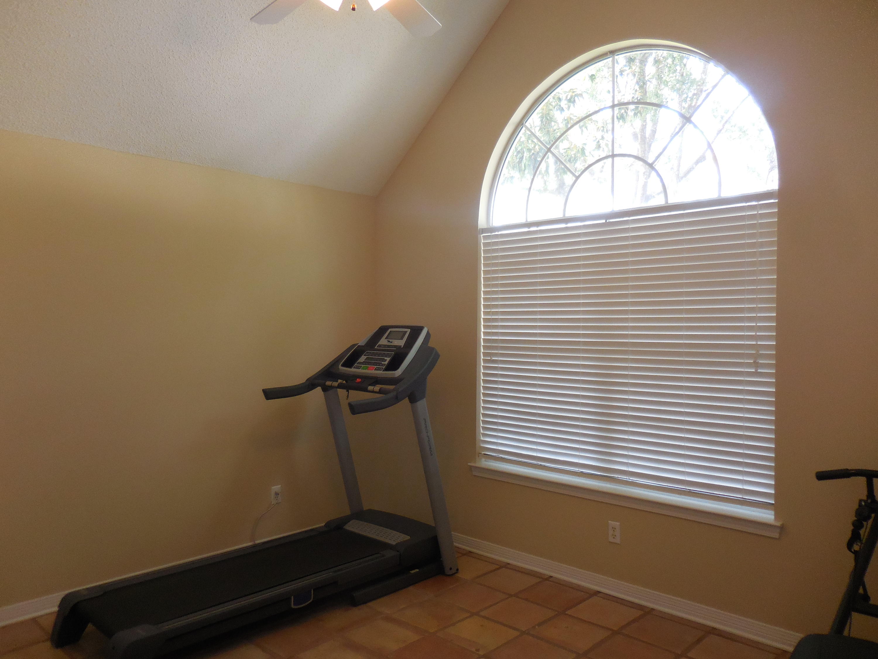 GLENWOOD CRT - Residential