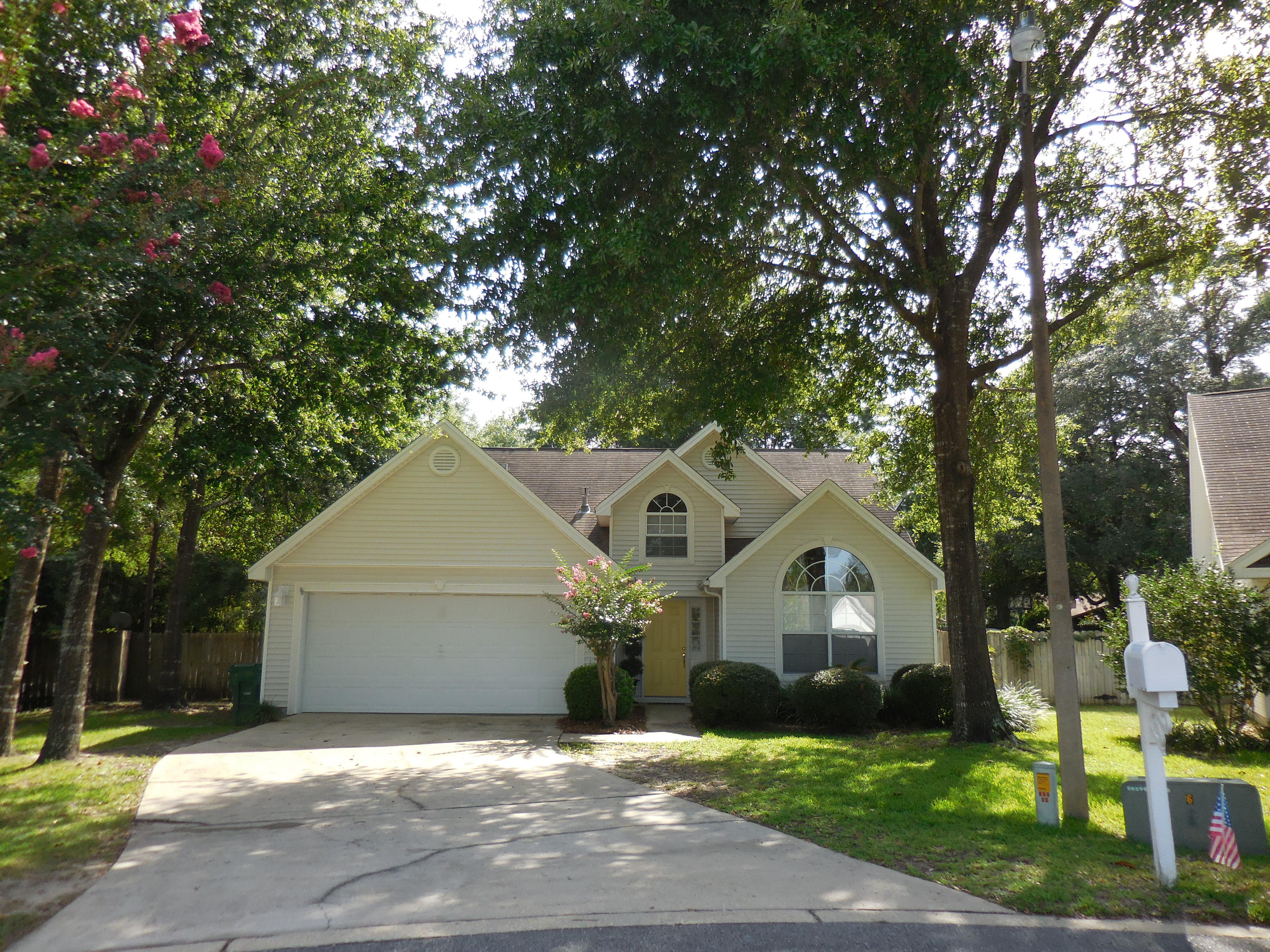 GLENWOOD CRT - Residential